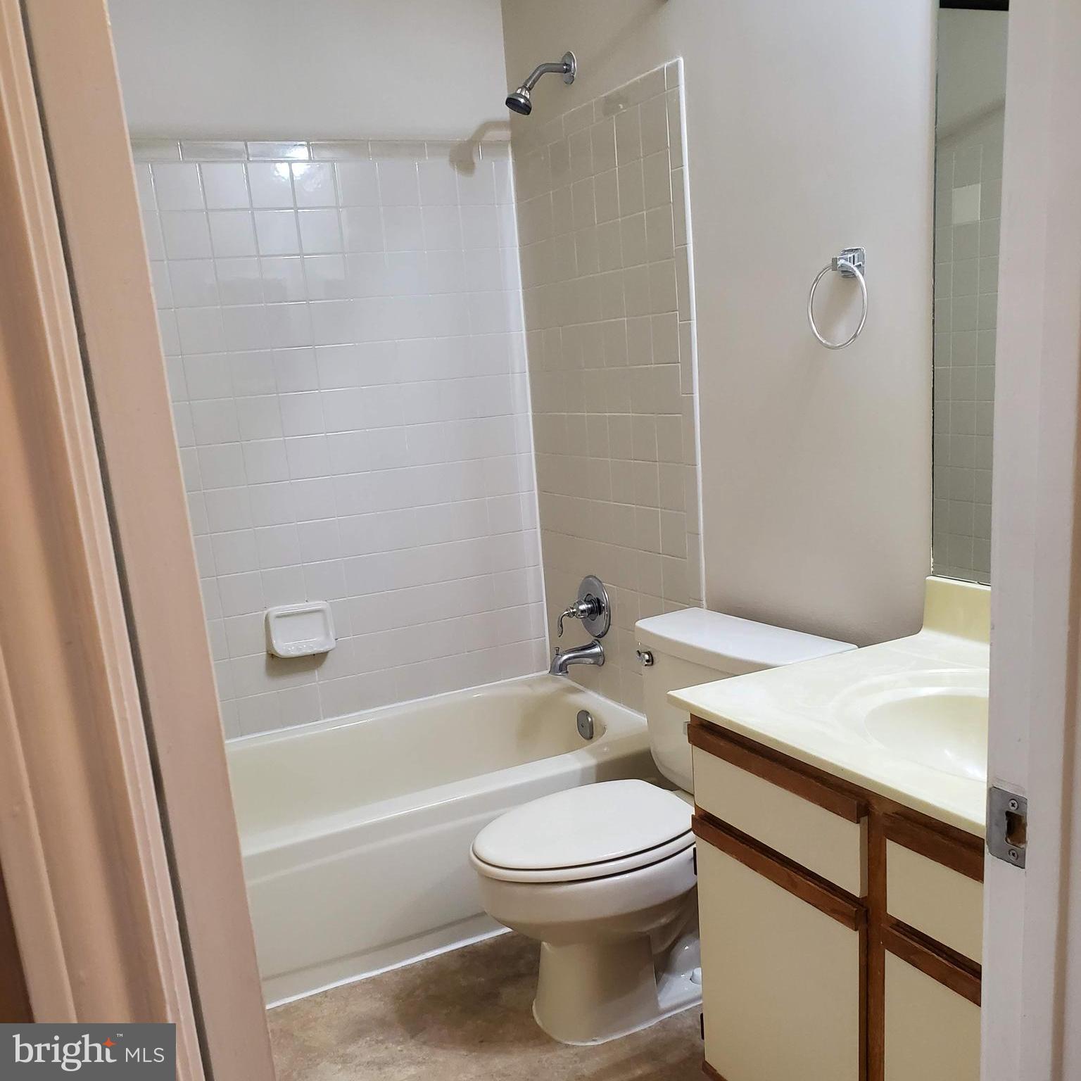 LORDS LANDING - Residential Lease