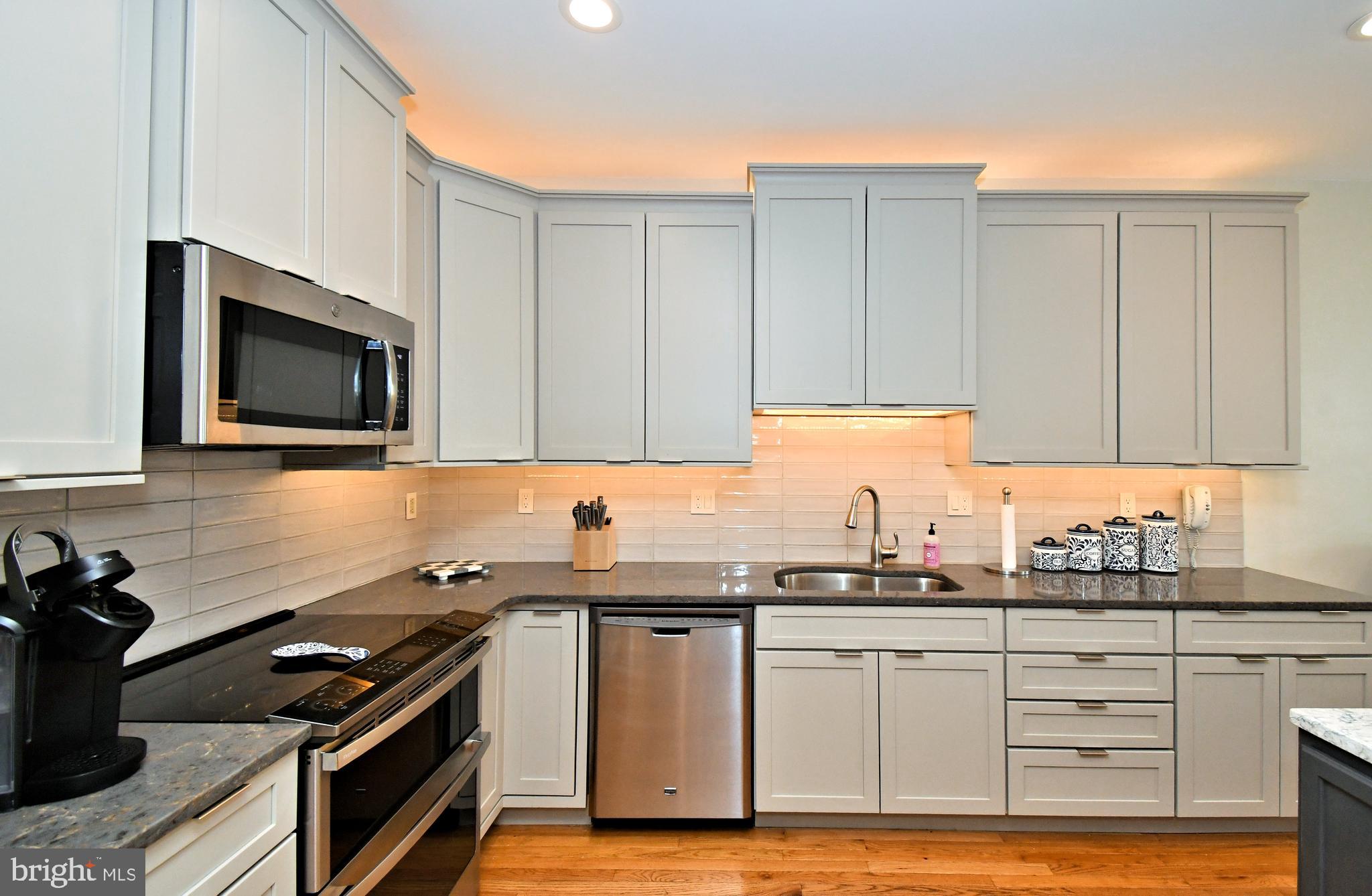 PINECREST - Residential