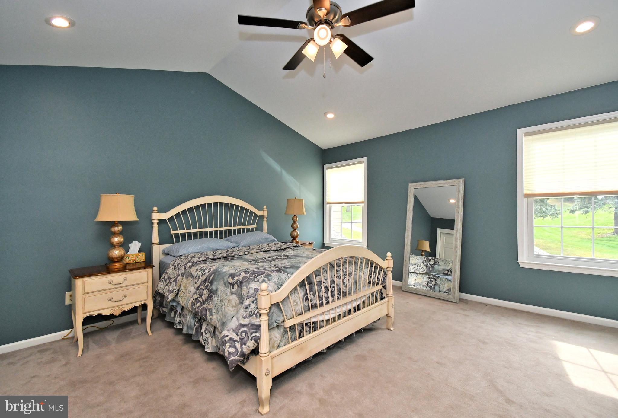 PINECREST - Residential