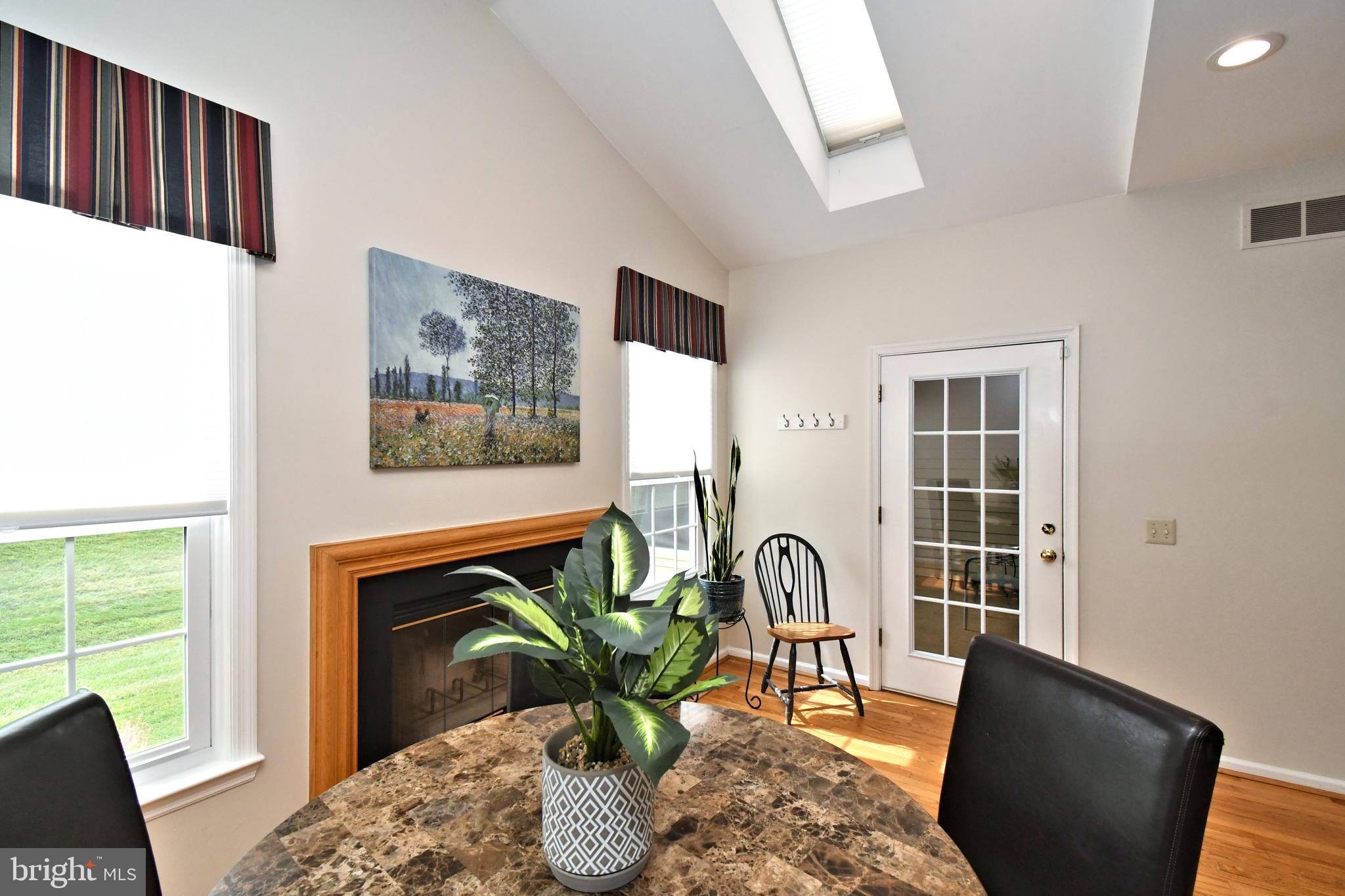 PINECREST - Residential