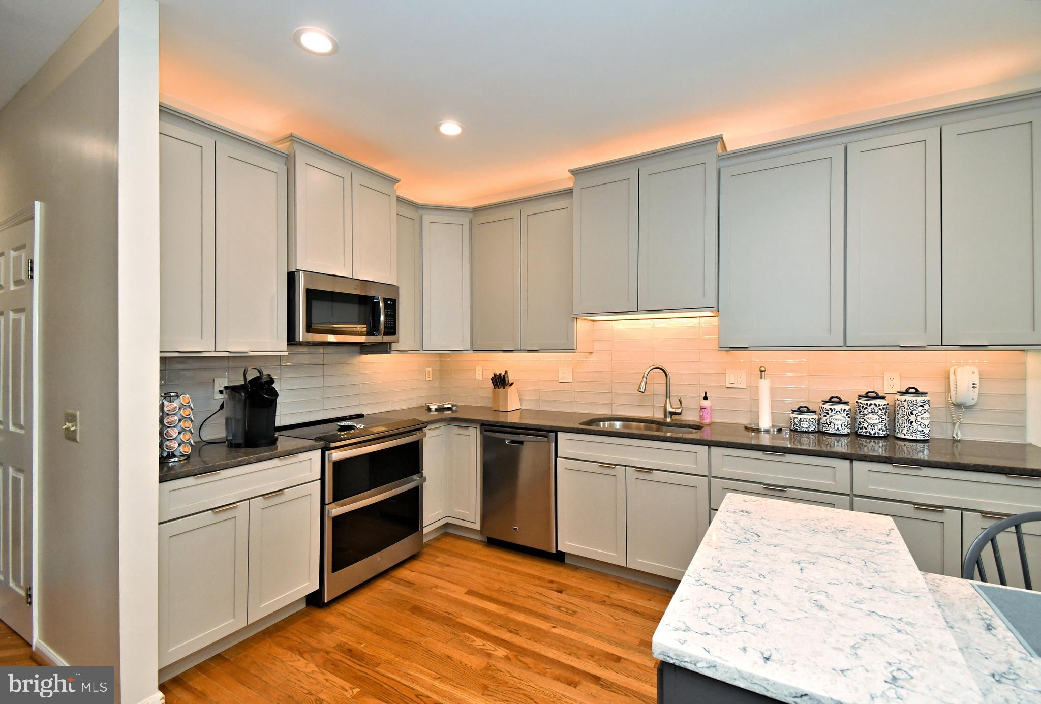 PINECREST - Residential