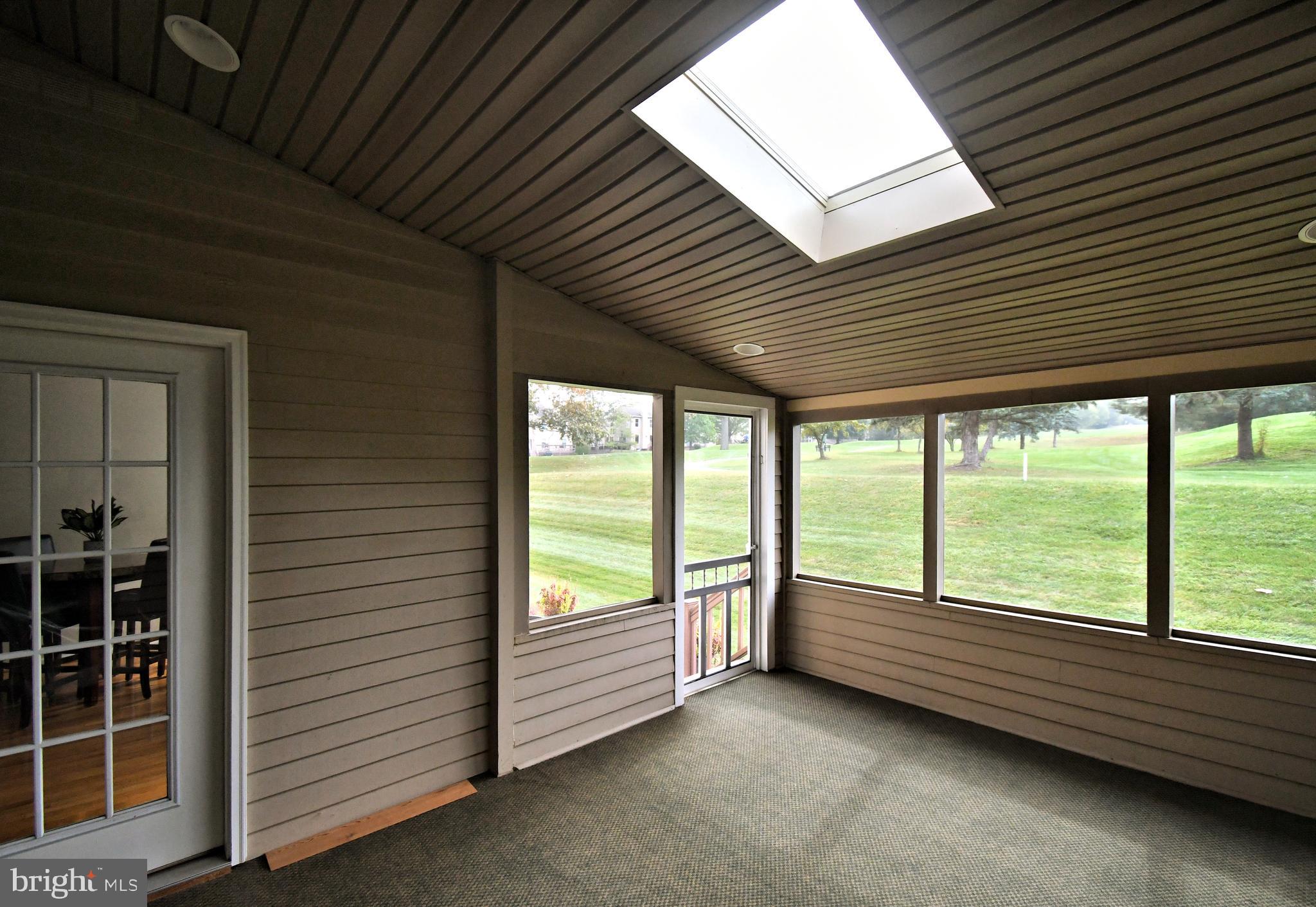 PINECREST - Residential