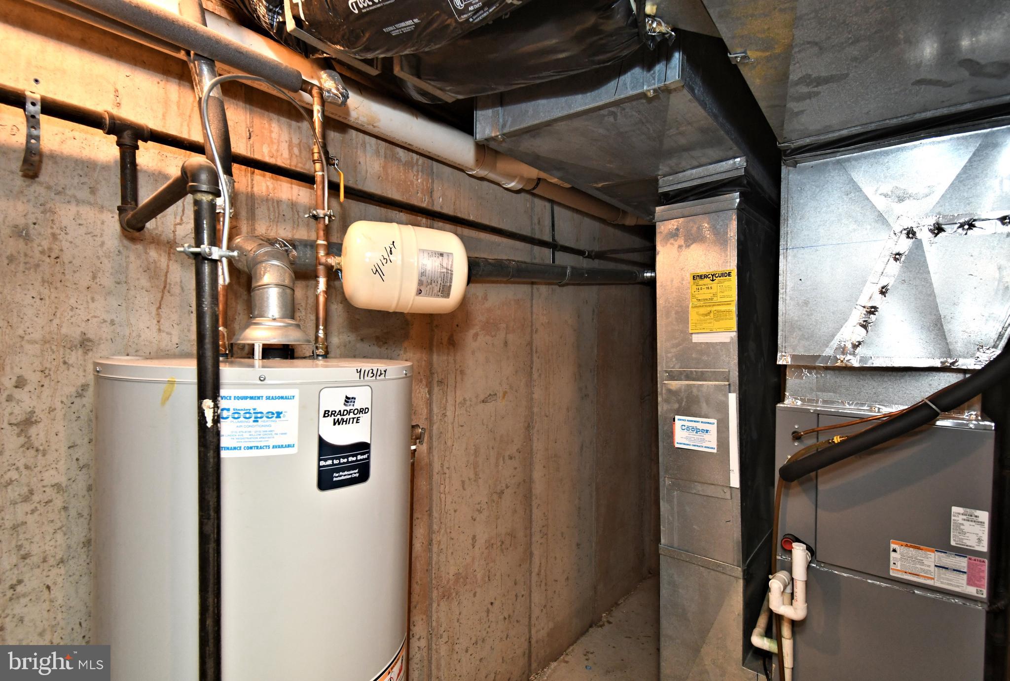 PINECREST - Residential