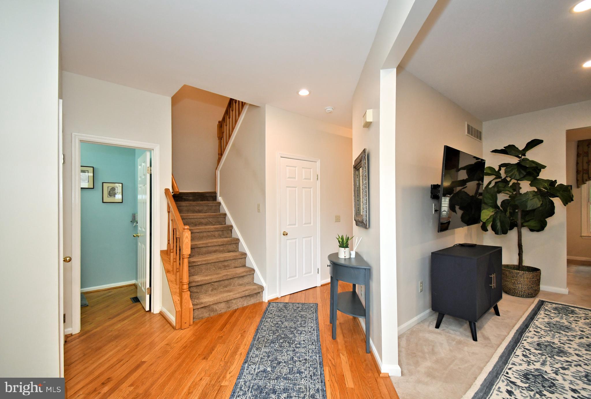 PINECREST - Residential