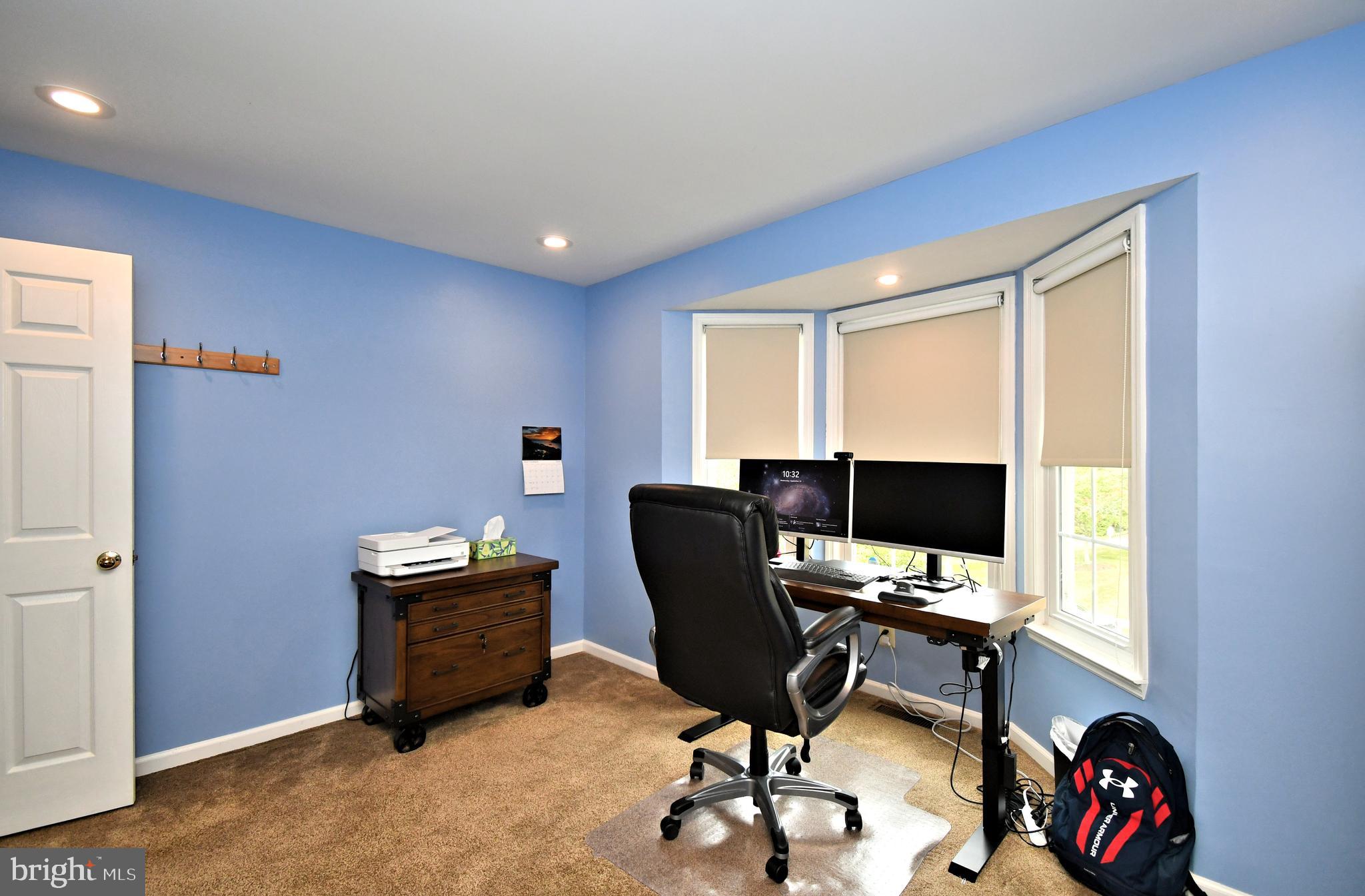 PINECREST - Residential