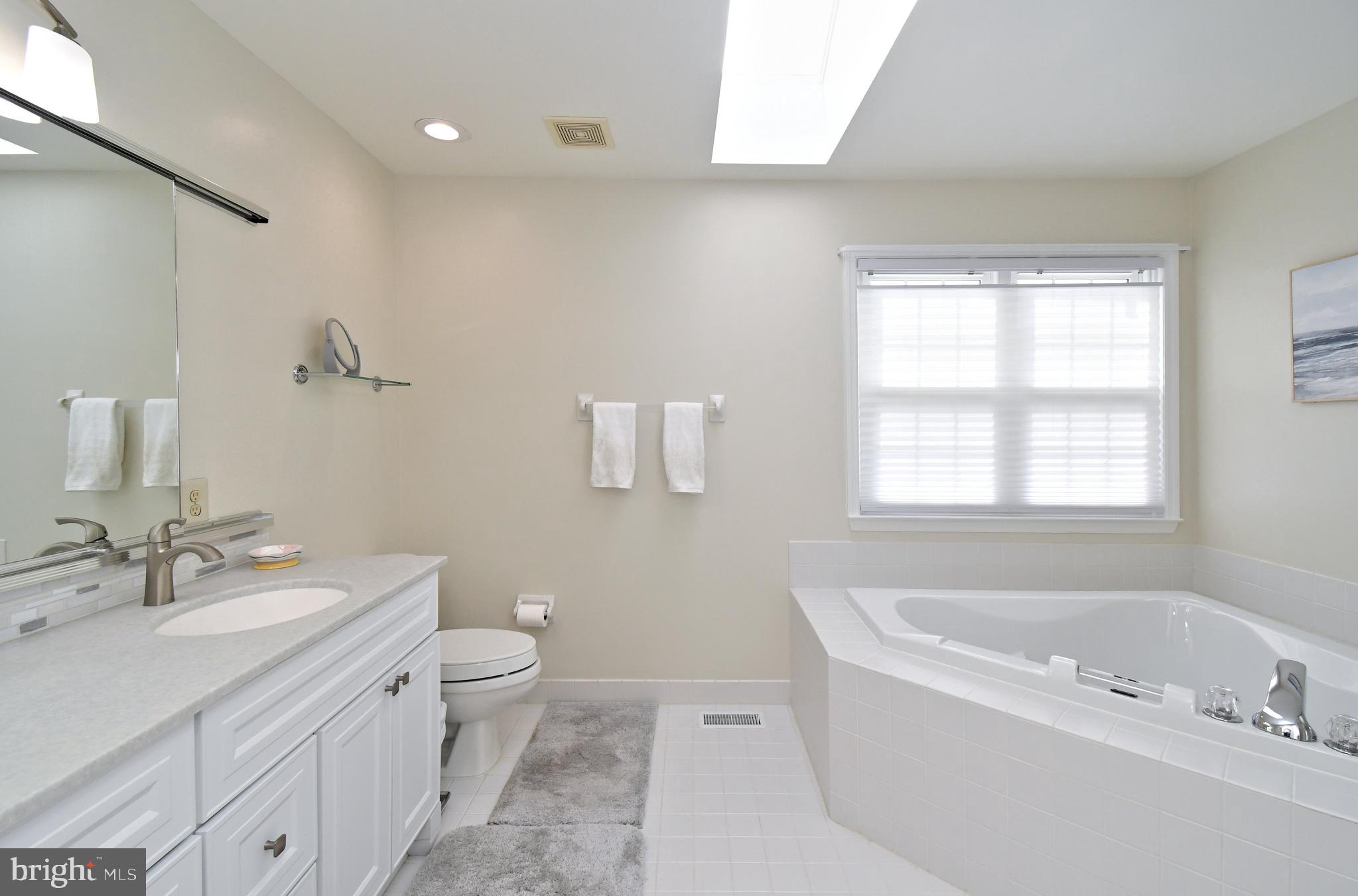 PINECREST - Residential