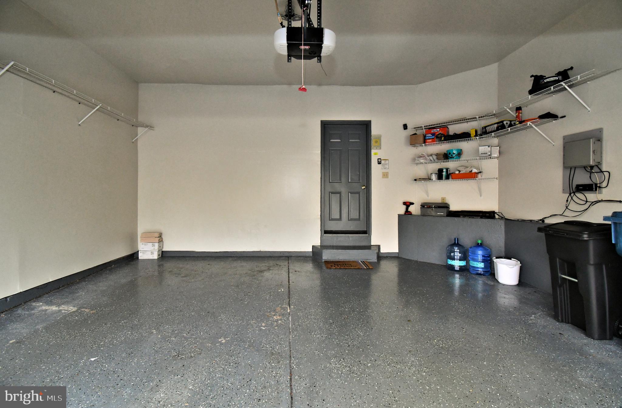 PINECREST - Residential