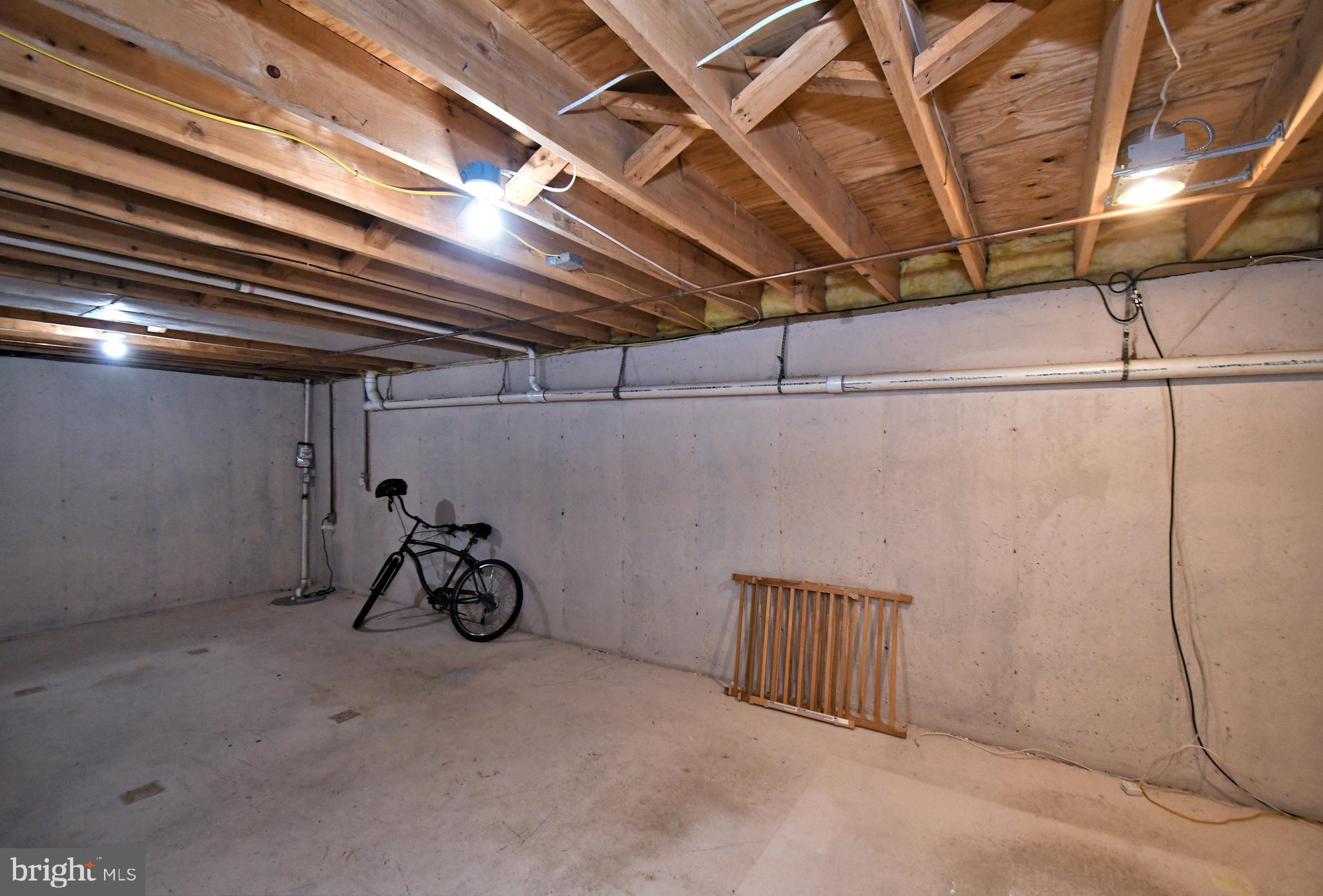 PINECREST - Residential