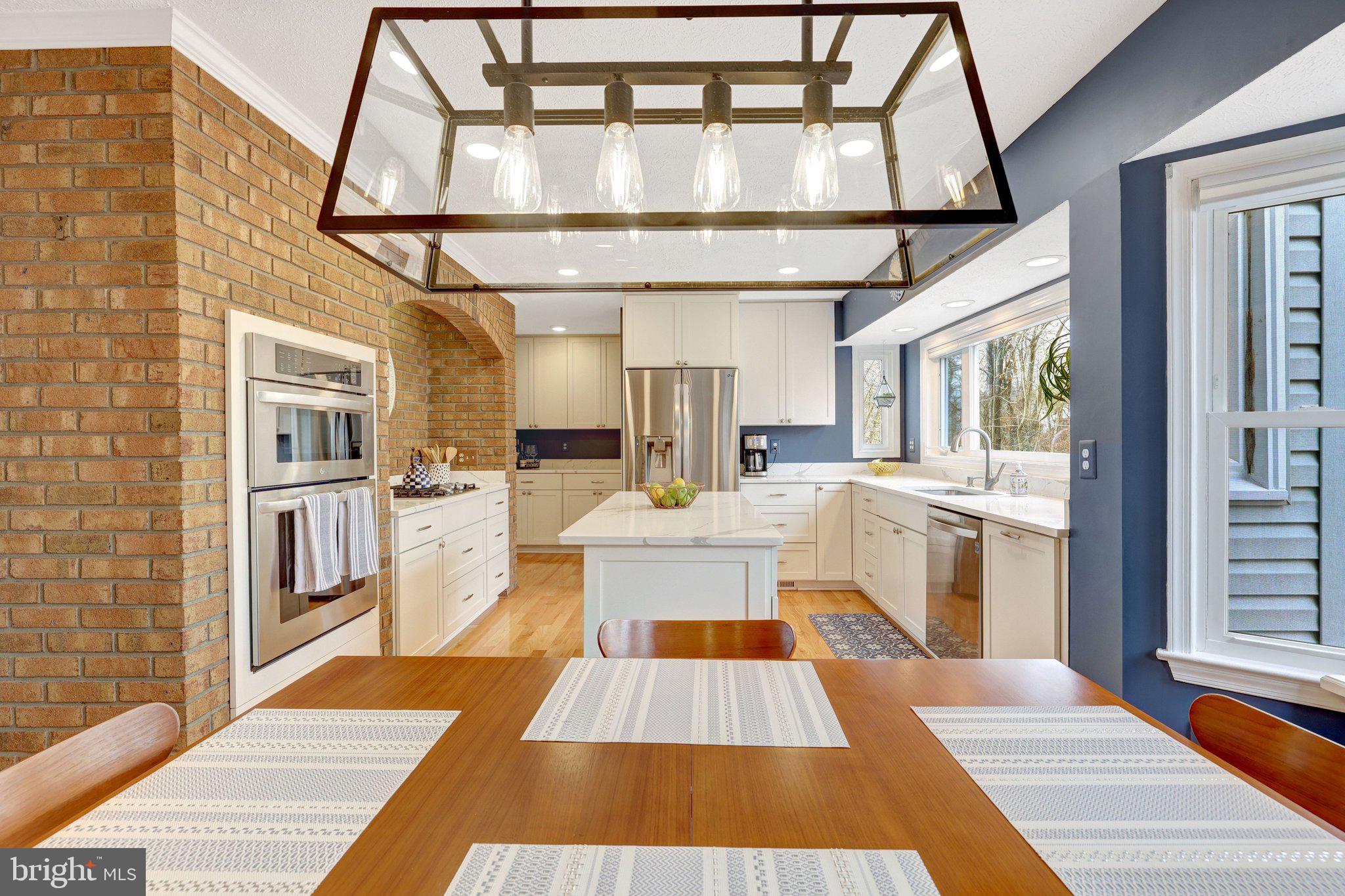 COUNTRYSIDE - Residential