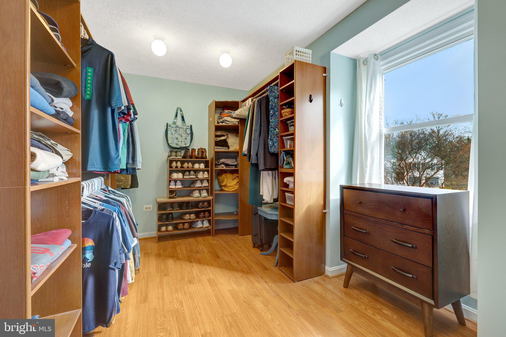 COUNTRYSIDE - Residential