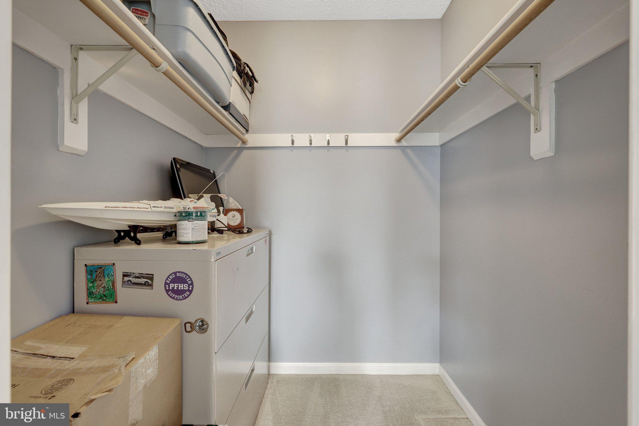 COUNTRYSIDE - Residential