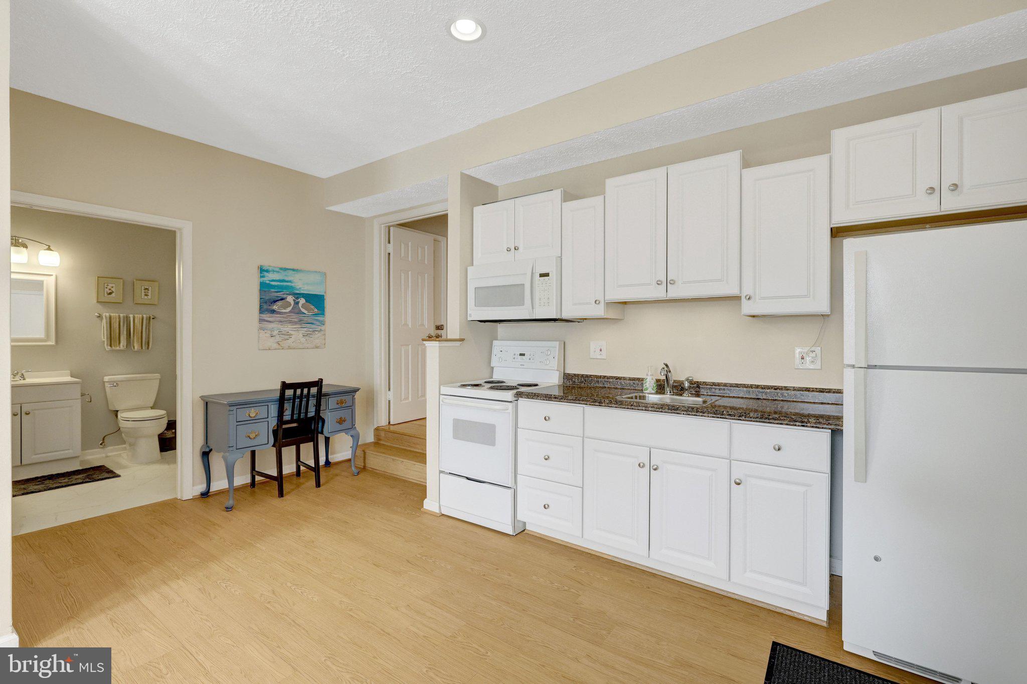 COUNTRYSIDE - Residential