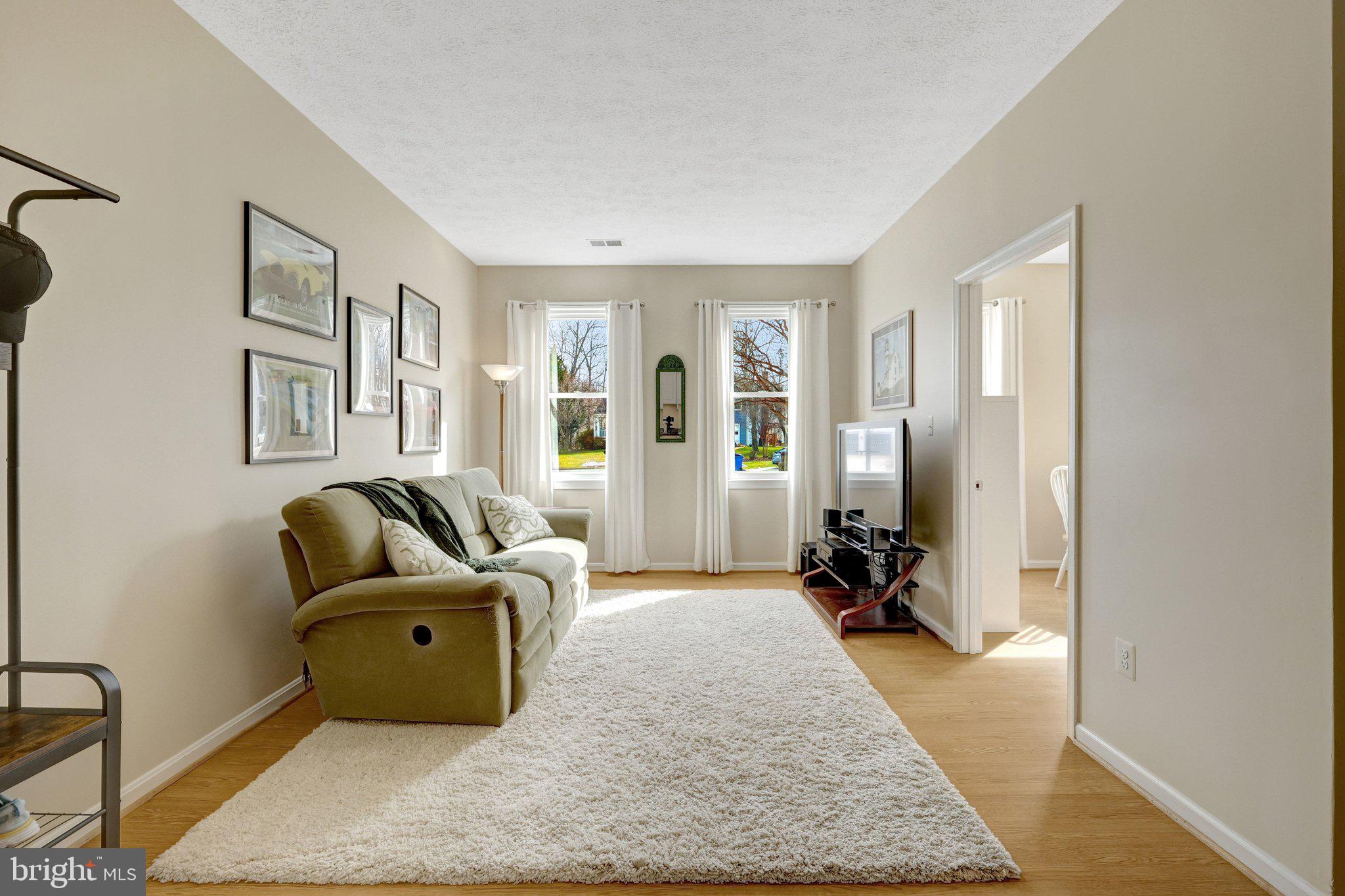 COUNTRYSIDE - Residential