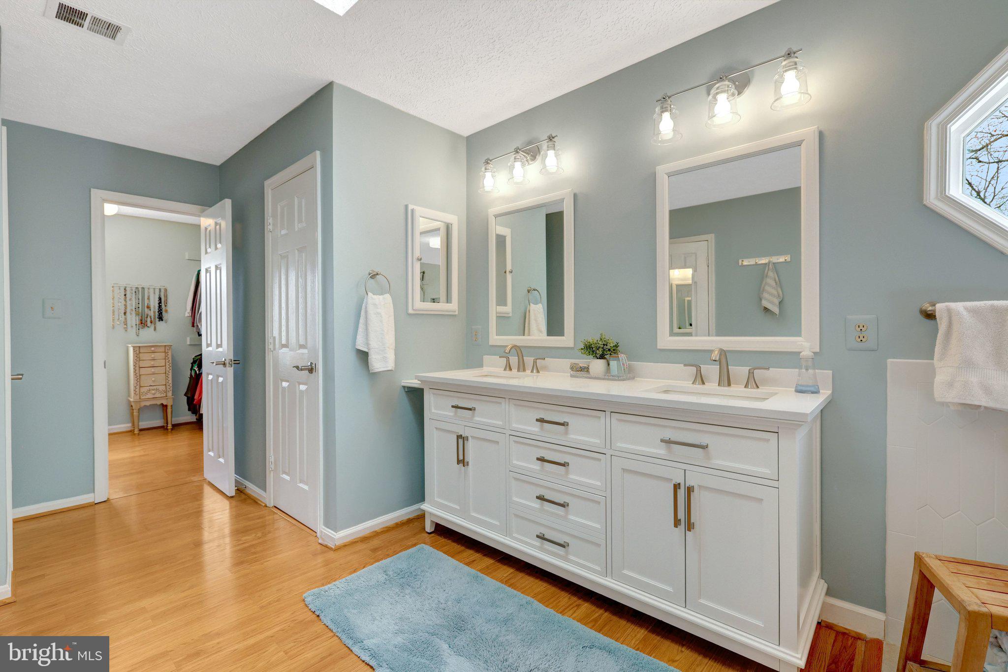 COUNTRYSIDE - Residential