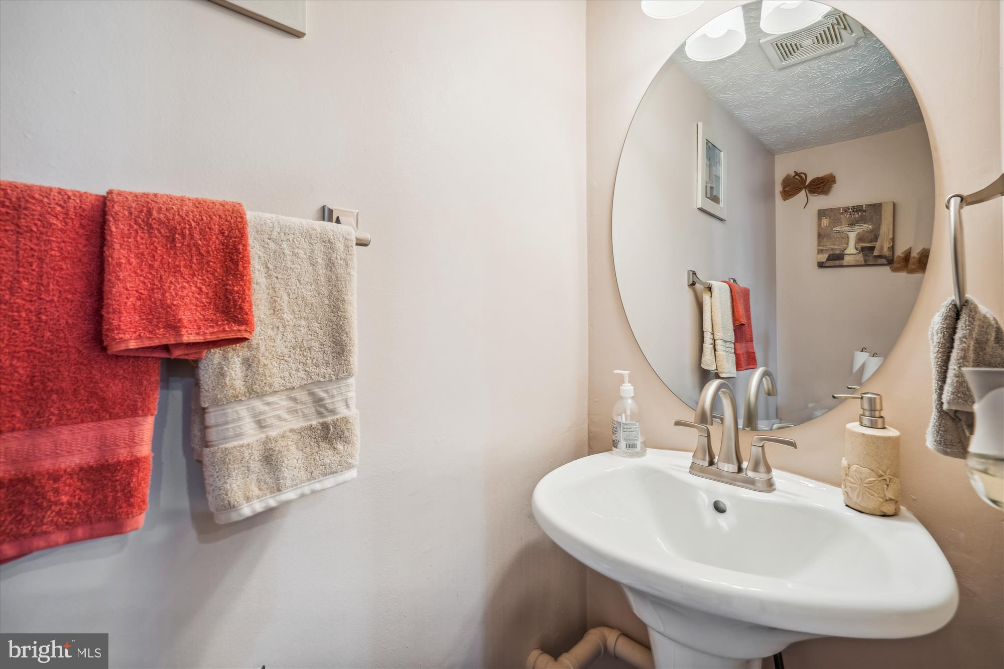 SEVEN OAKS - Residential