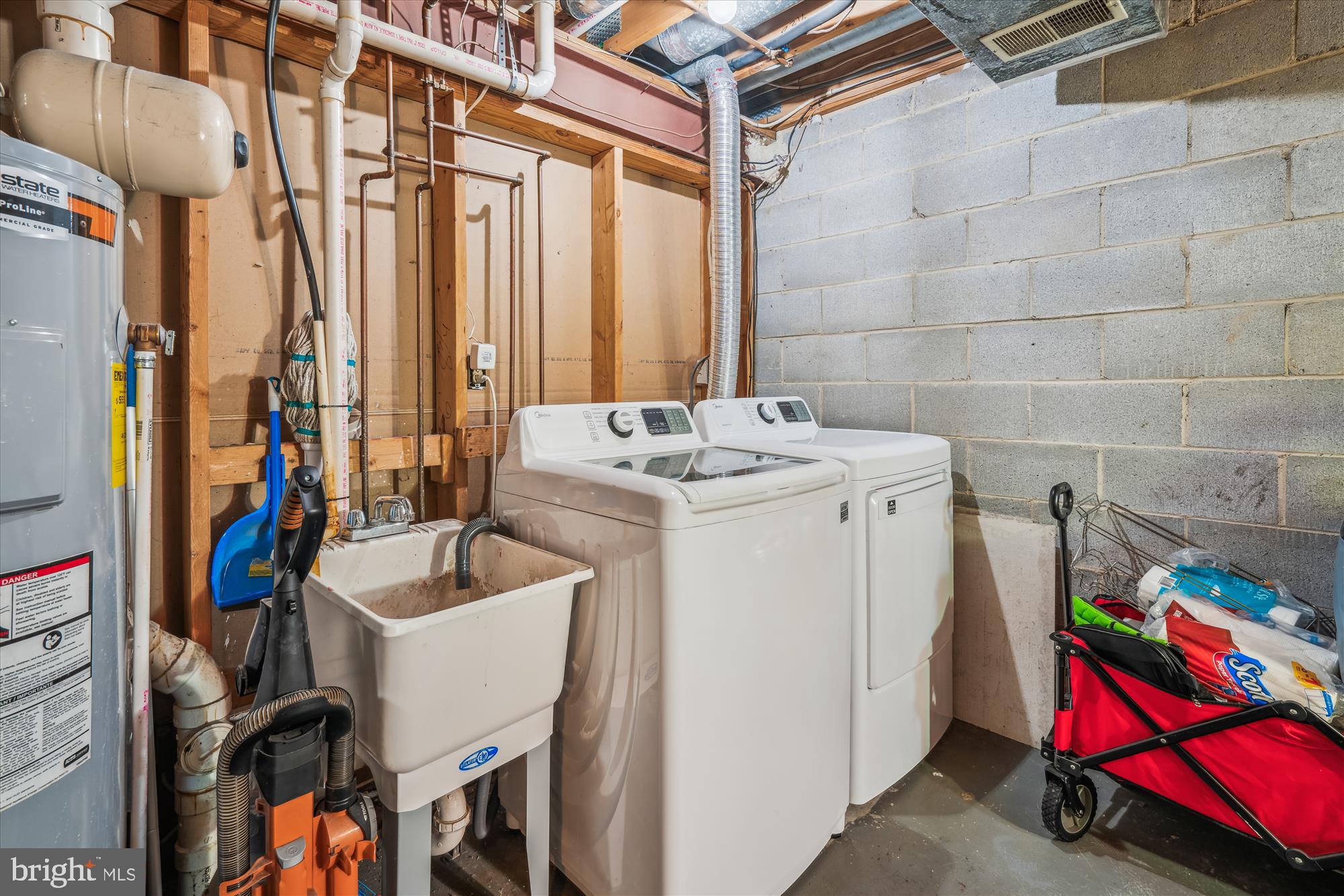 SEVEN OAKS - Residential