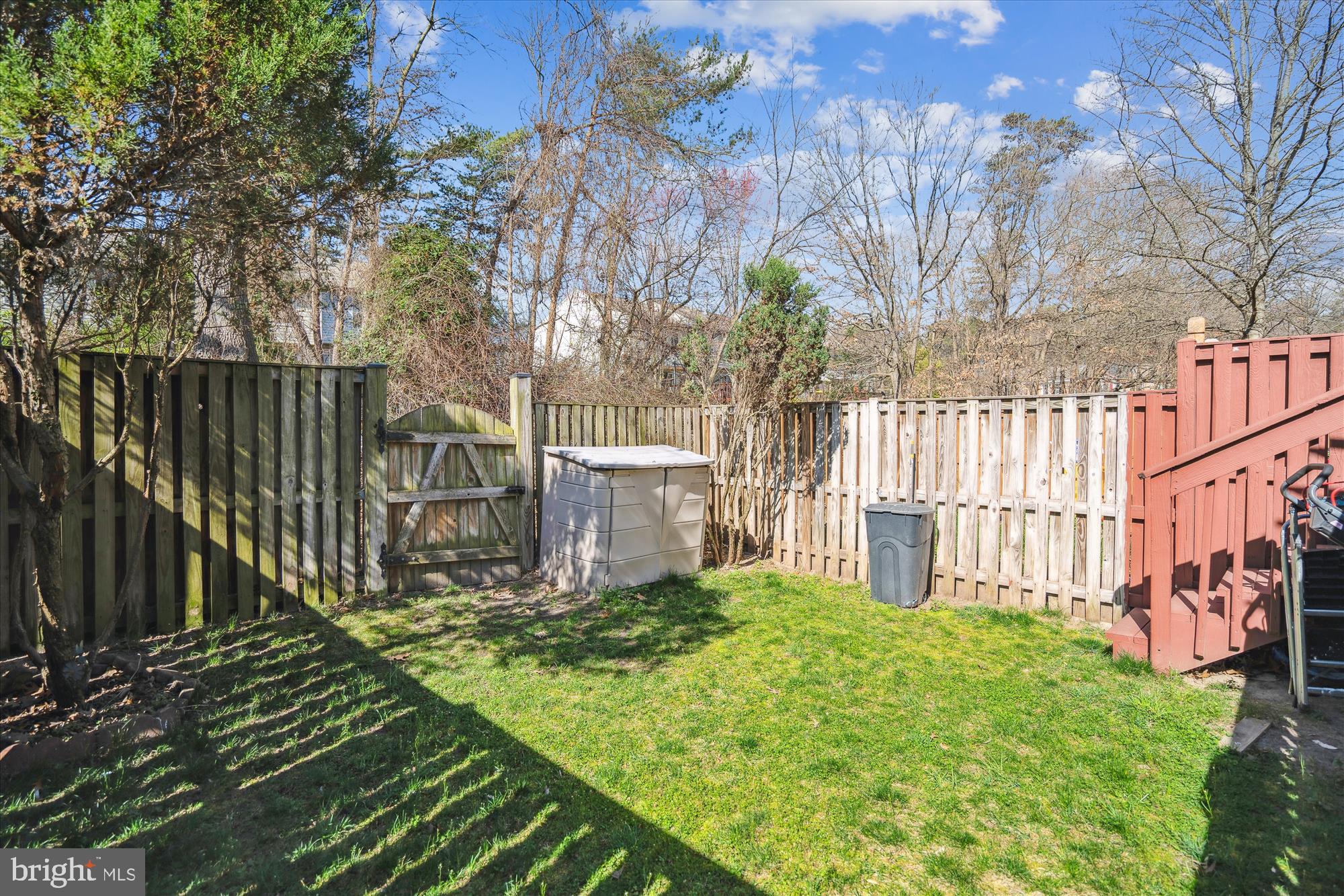 SEVEN OAKS - Residential