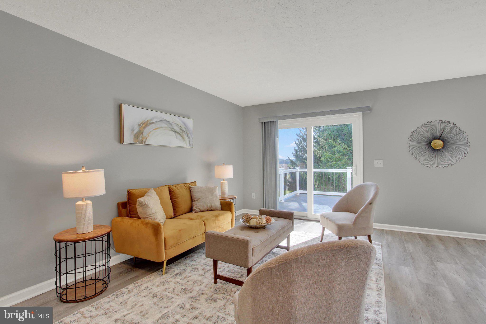 16887 ROOSEVELT LANE