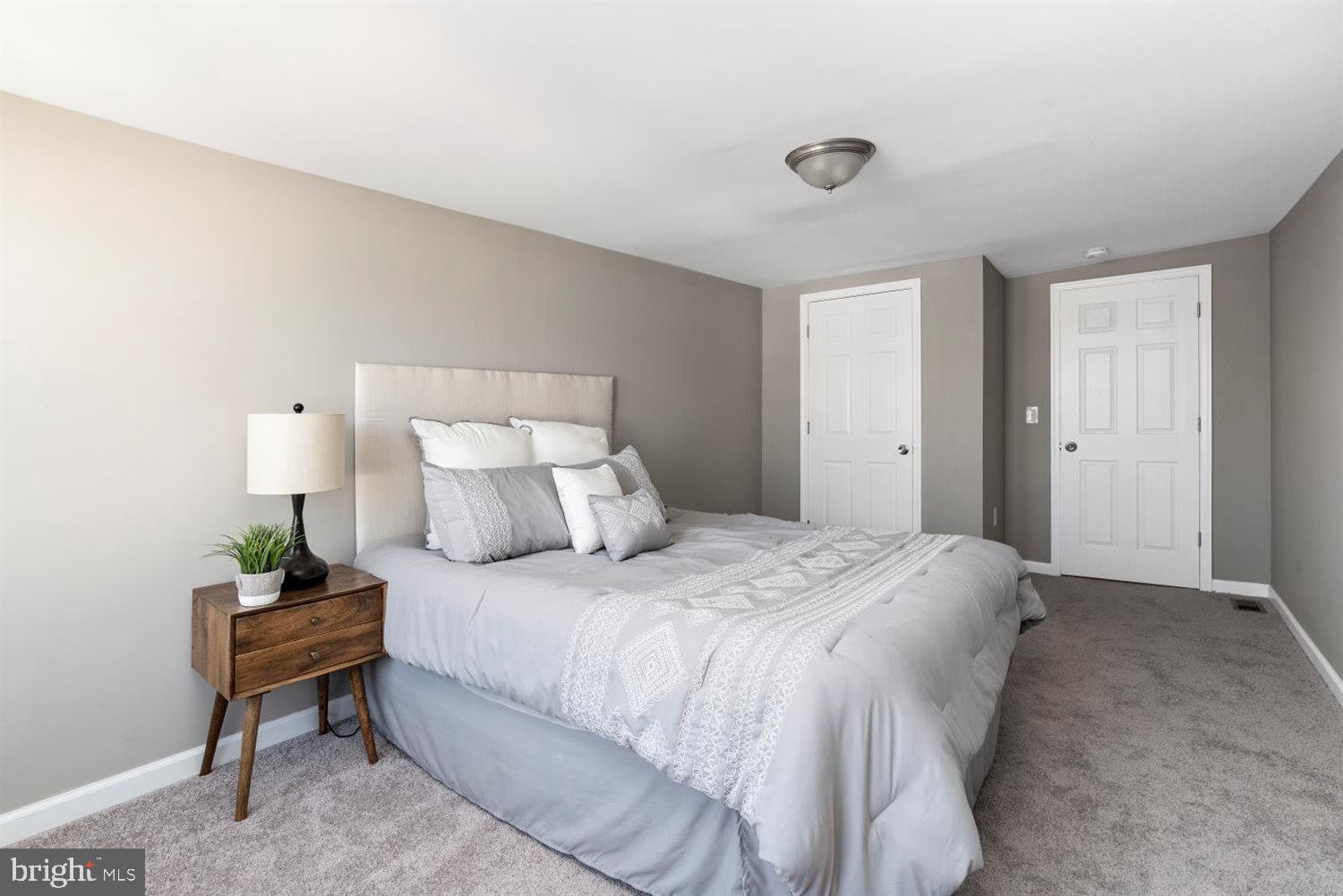 MCELDERRY PARK - Residential Lease