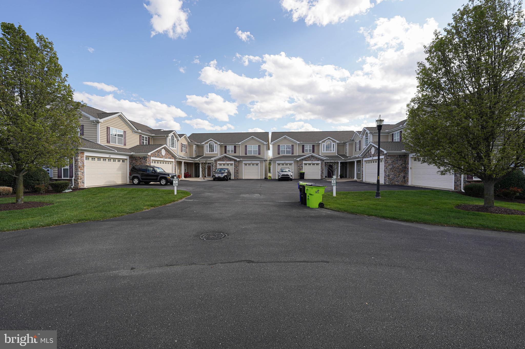 WOODS COVE - Residential Lease