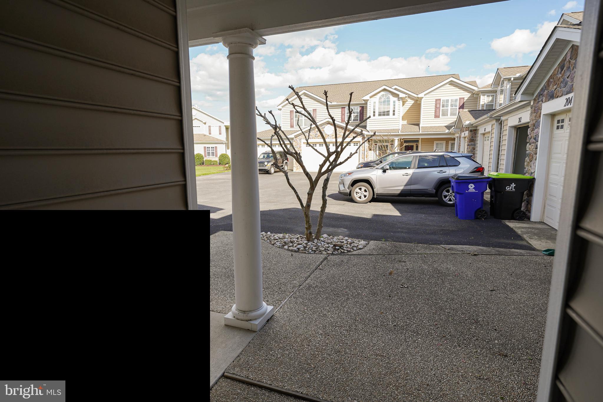 WOODS COVE - Residential Lease