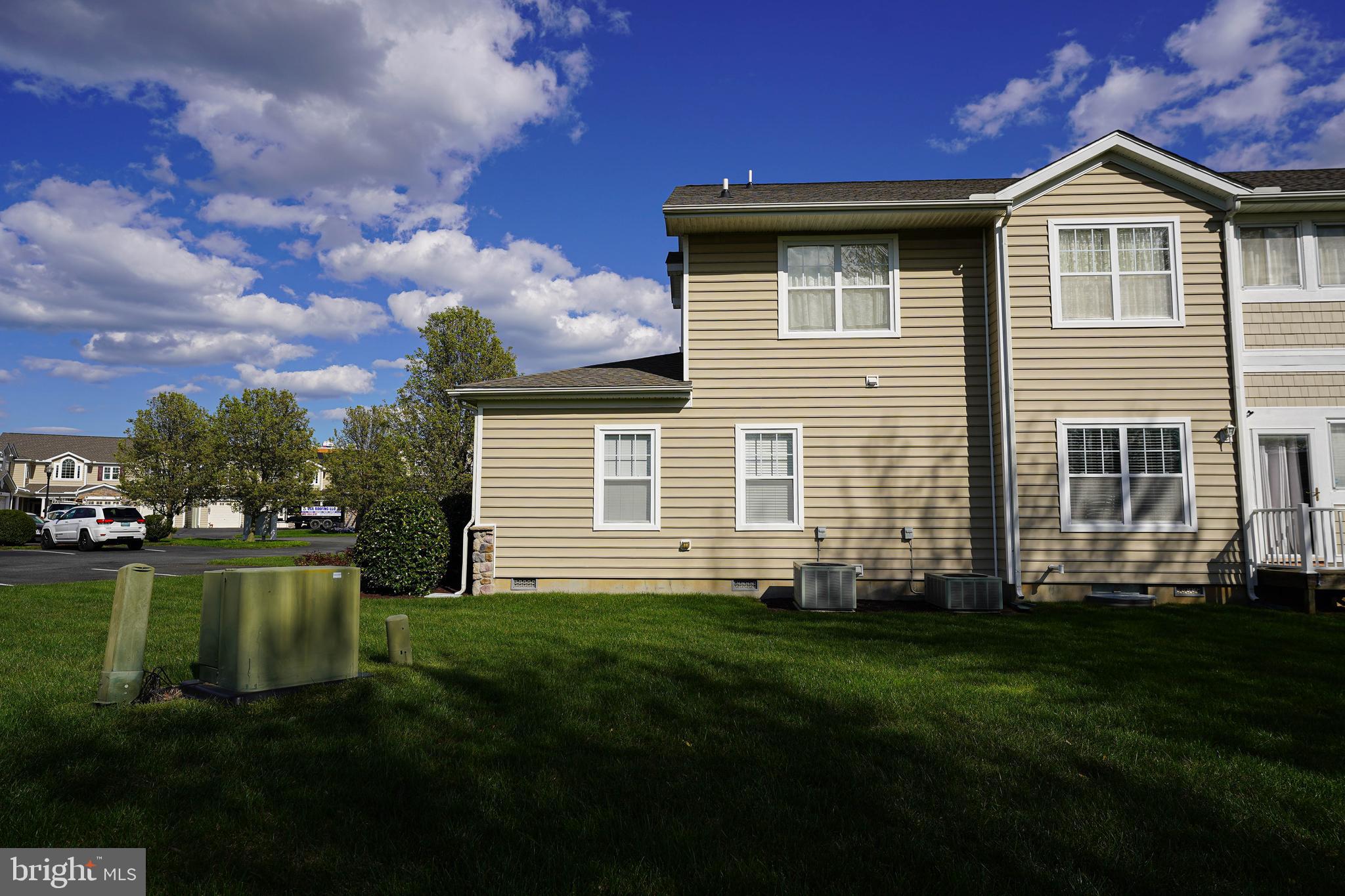 WOODS COVE - Residential Lease