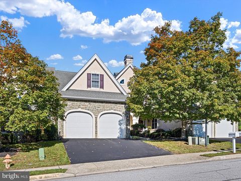 Photo of 11 Kayser Court, NEWARK, DE 19711 (MLS # DENC2090524)