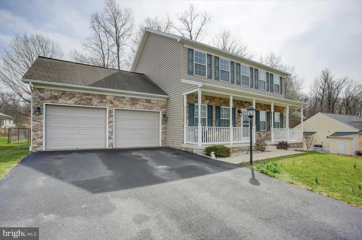 Greencastle, Pennsylvania 17225, United States, 4 Bedrooms Bedrooms, ,3 BathroomsBathrooms,Residential,Active,102899