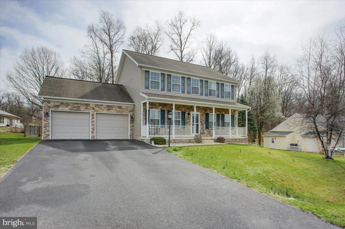 Greencastle, Pennsylvania 17225, United States, 4 Bedrooms Bedrooms, ,3 BathroomsBathrooms,Residential,Active,102899