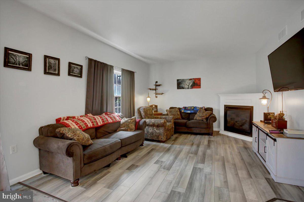 CEDARBROOK - Residential