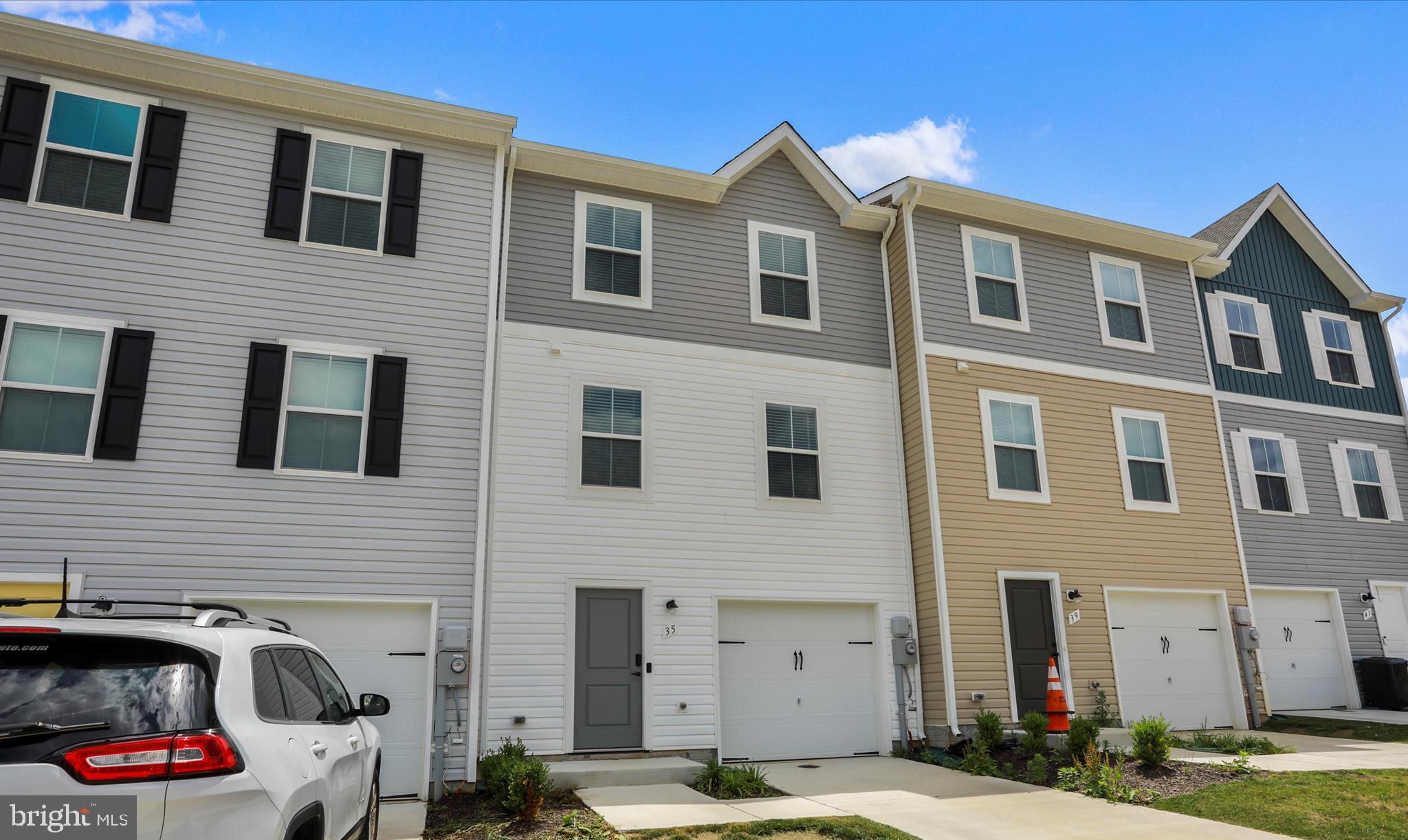 DILLON FARM - Residential