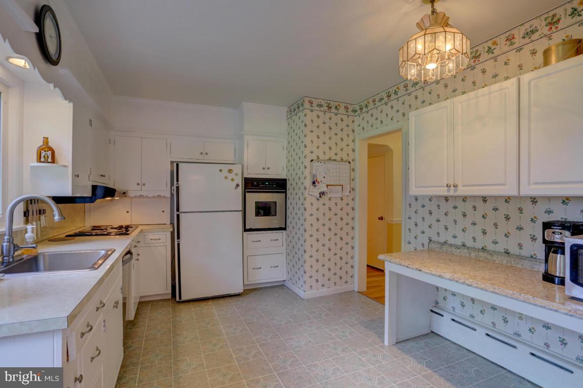 BLOSSOM HILL - Residential