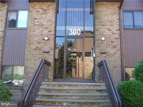 Photo of 314 Wood Mill Dr, EAST WINDSOR, NJ 08512 (MLS # NJME2065426)