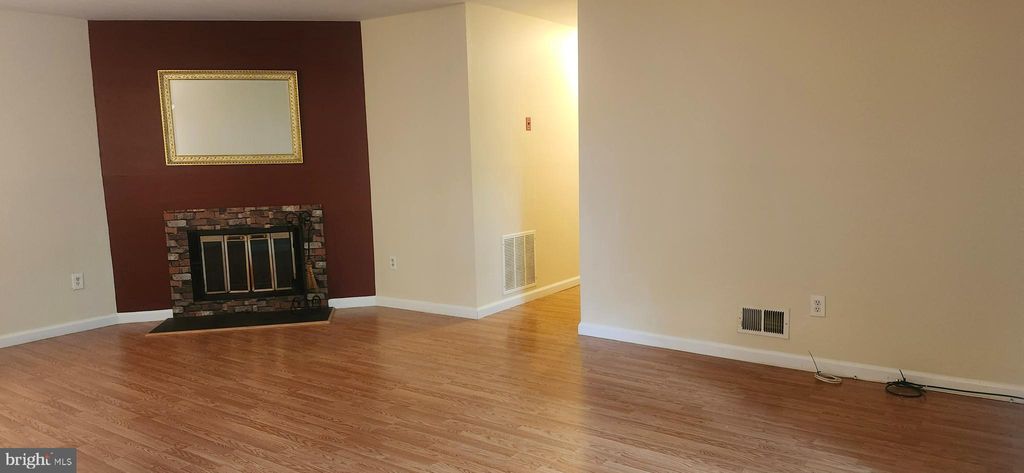 Photo of 314 Wood Mill Dr, EAST WINDSOR, NJ 08512 (MLS # NJME2065426)