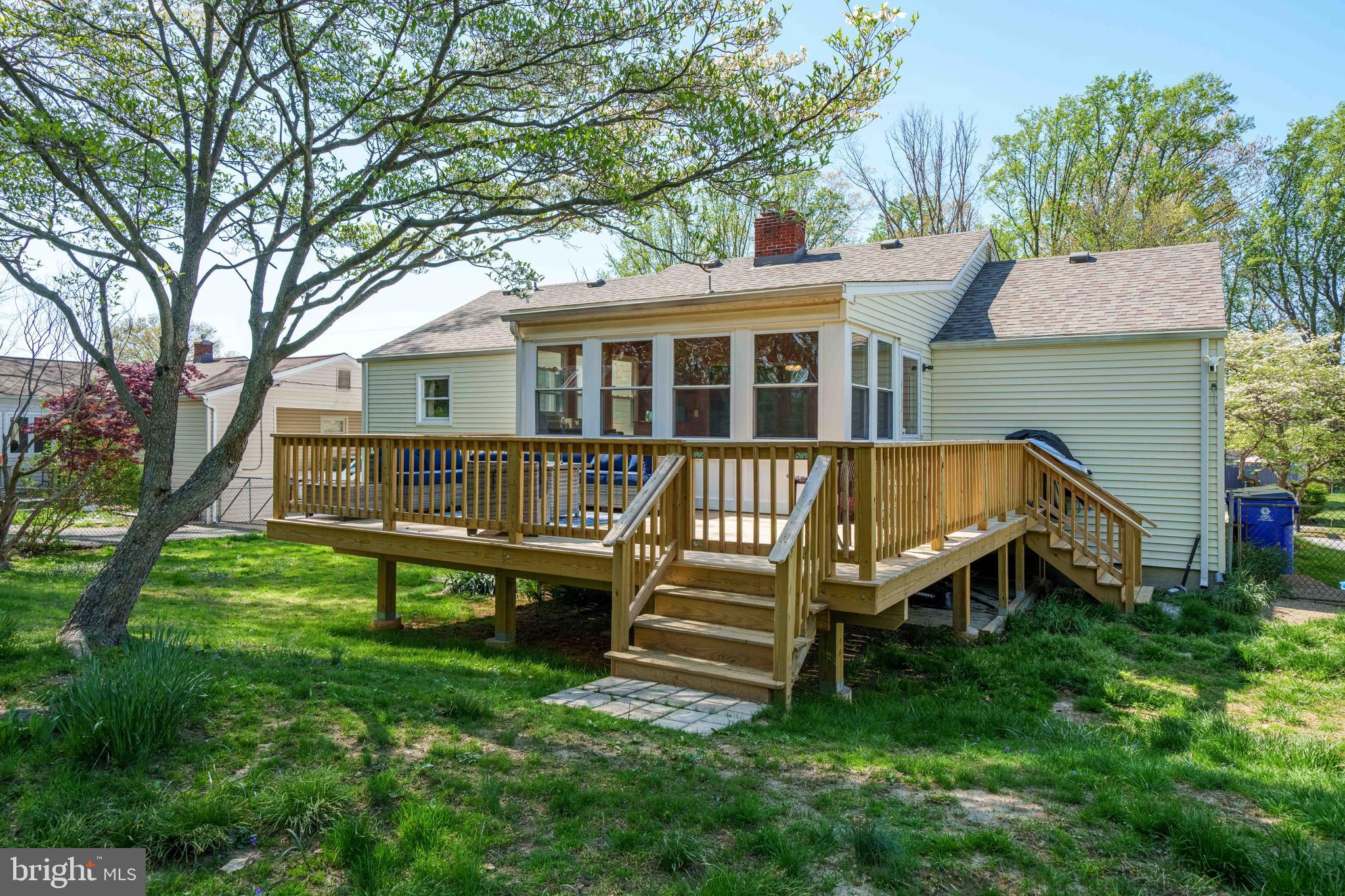 OLD MILL MANOR - Residential