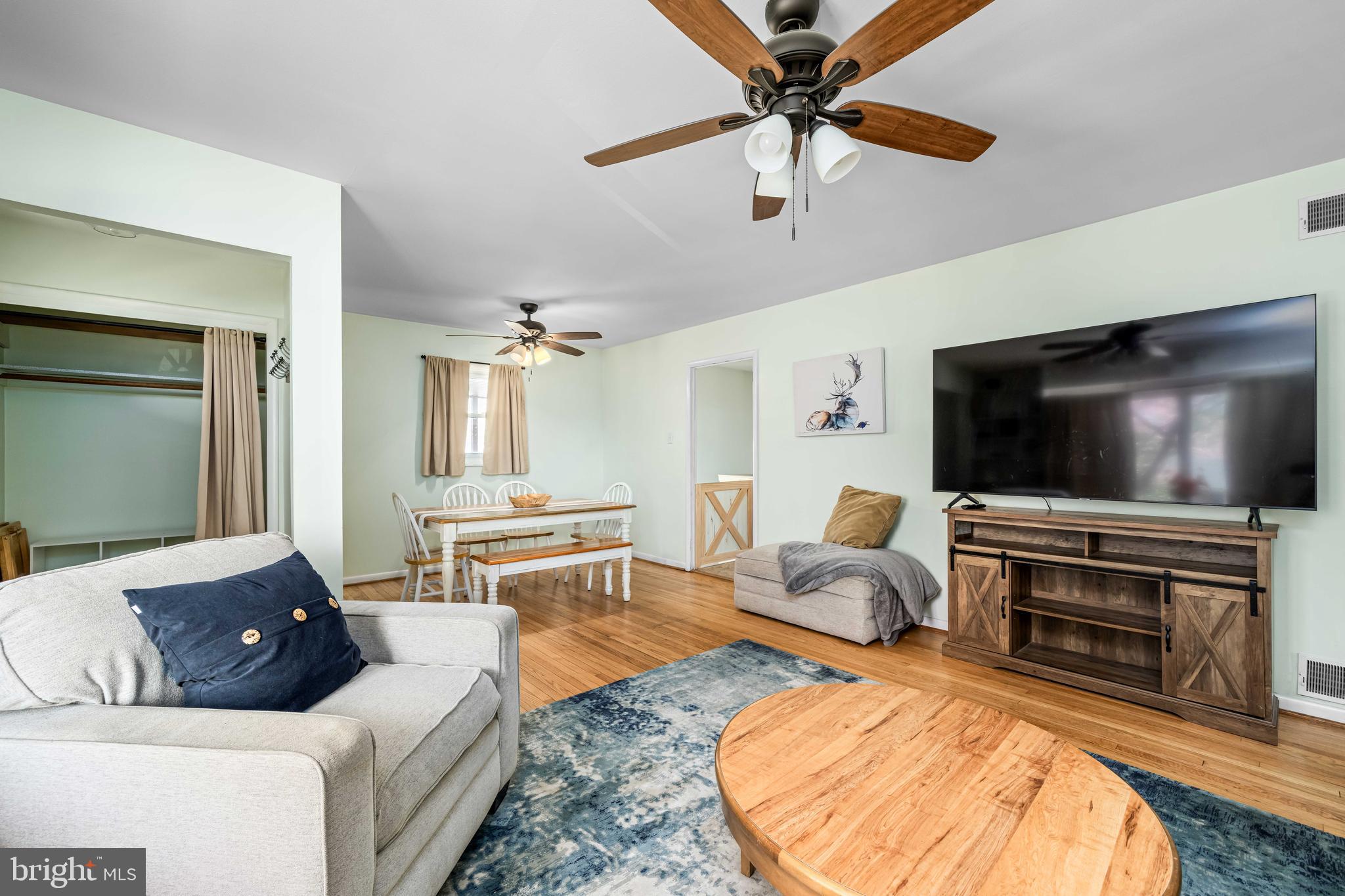 OLD MILL MANOR - Residential