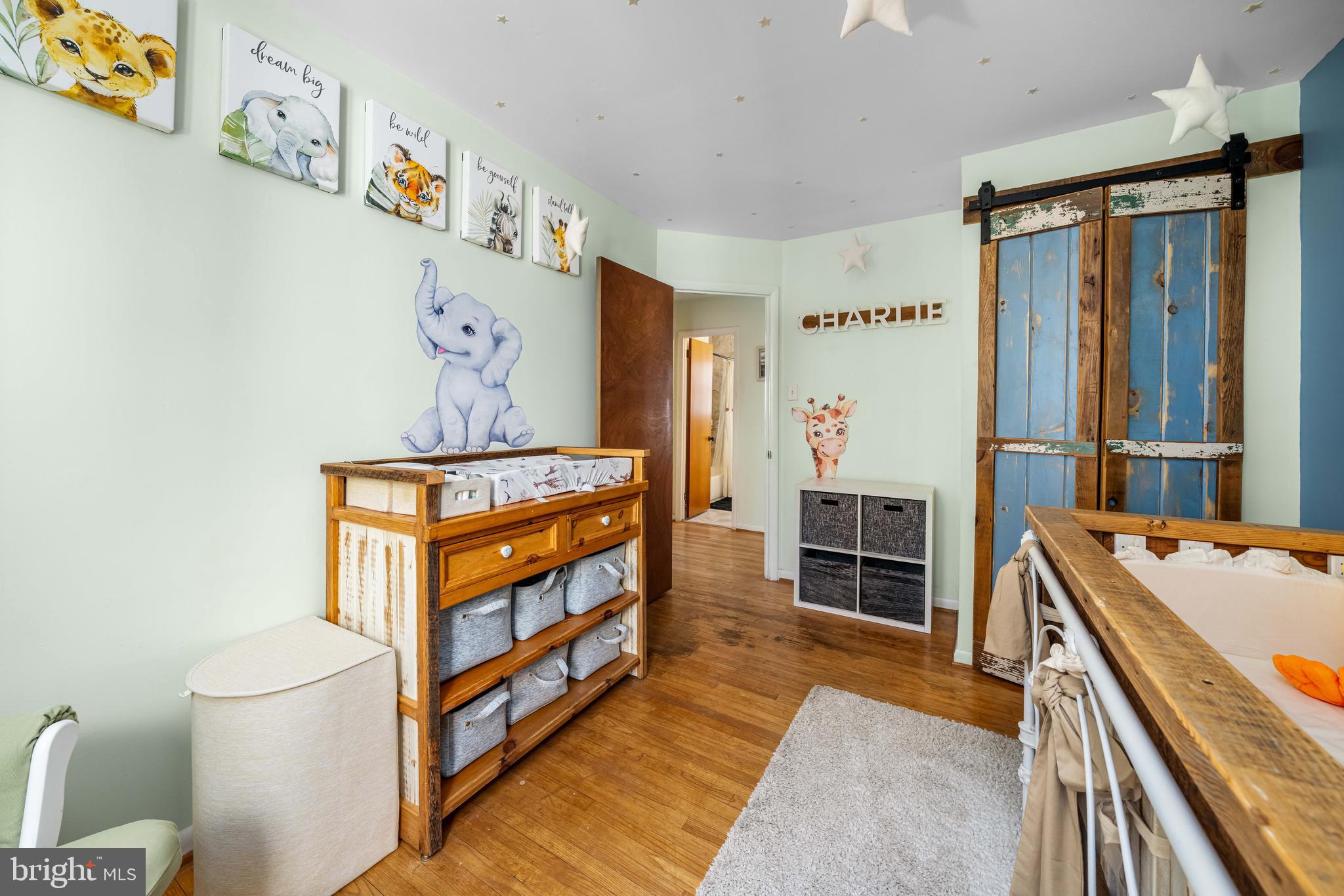 OLD MILL MANOR - Residential