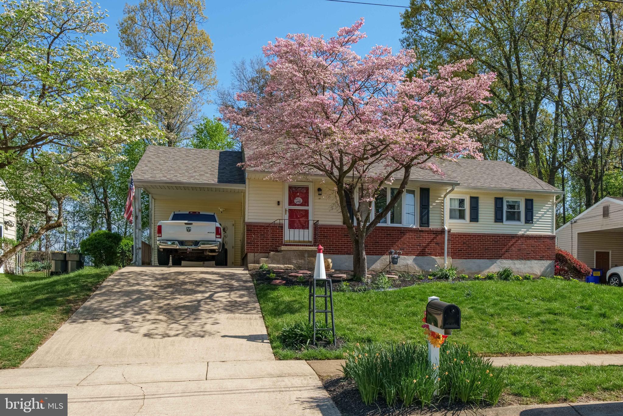 OLD MILL MANOR - Residential