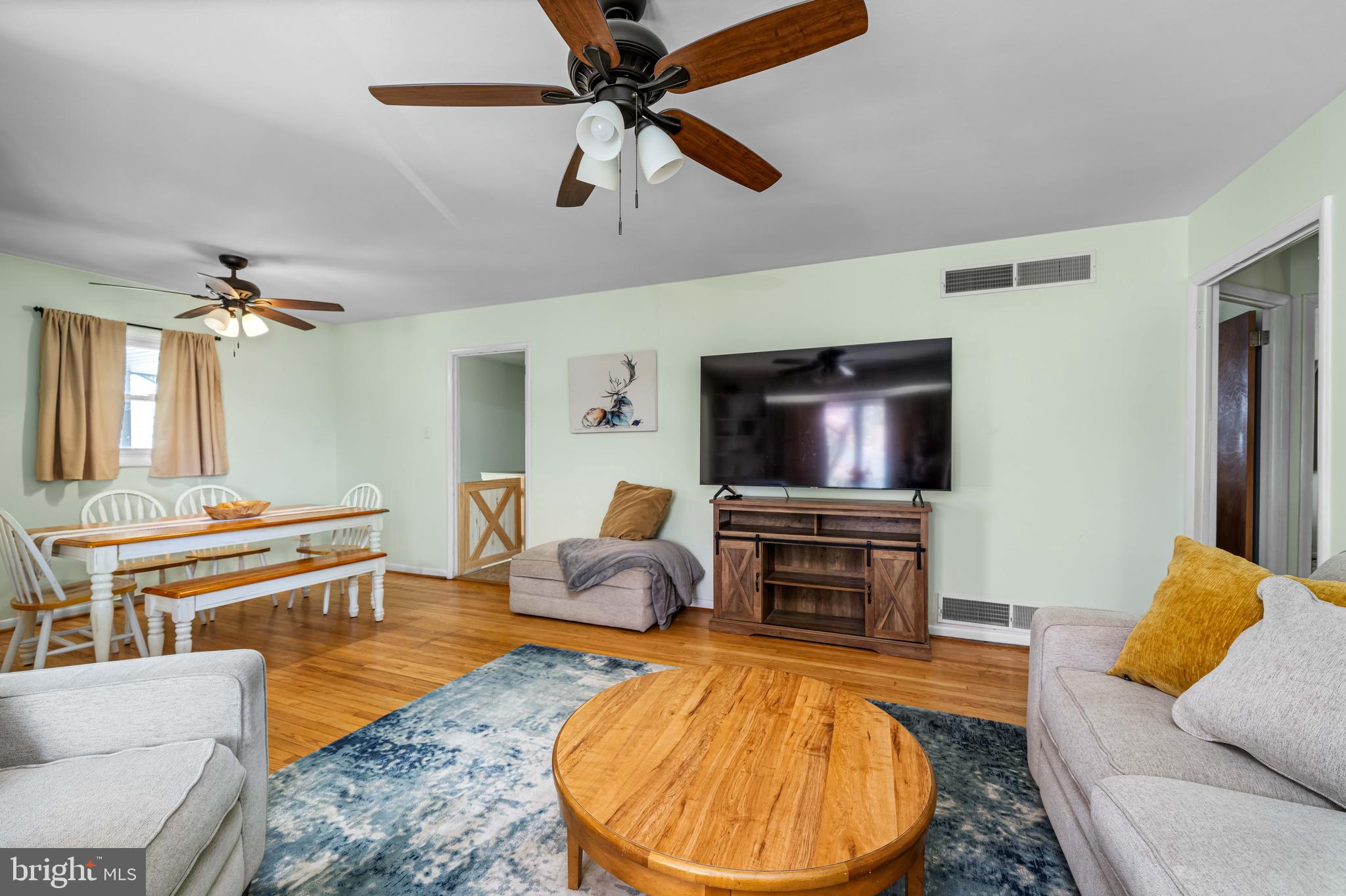 OLD MILL MANOR - Residential