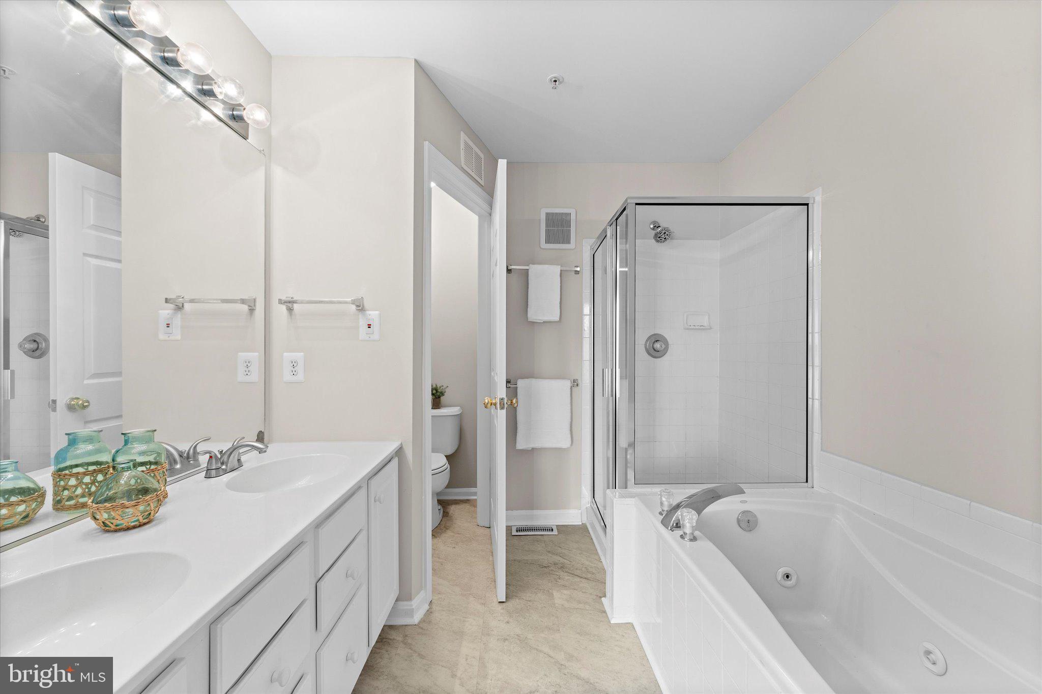 CONDO AT GUNSTON CORNER - Residential