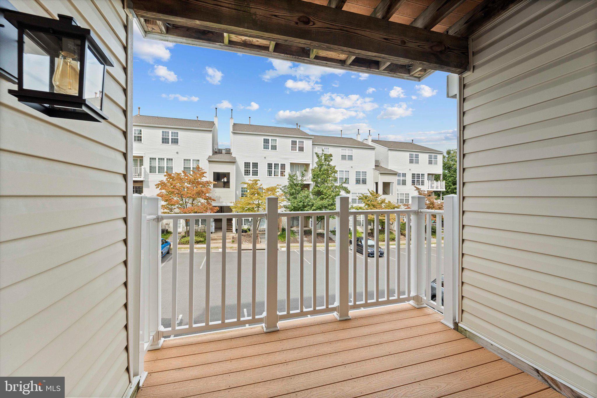 CONDO AT GUNSTON CORNER - Residential