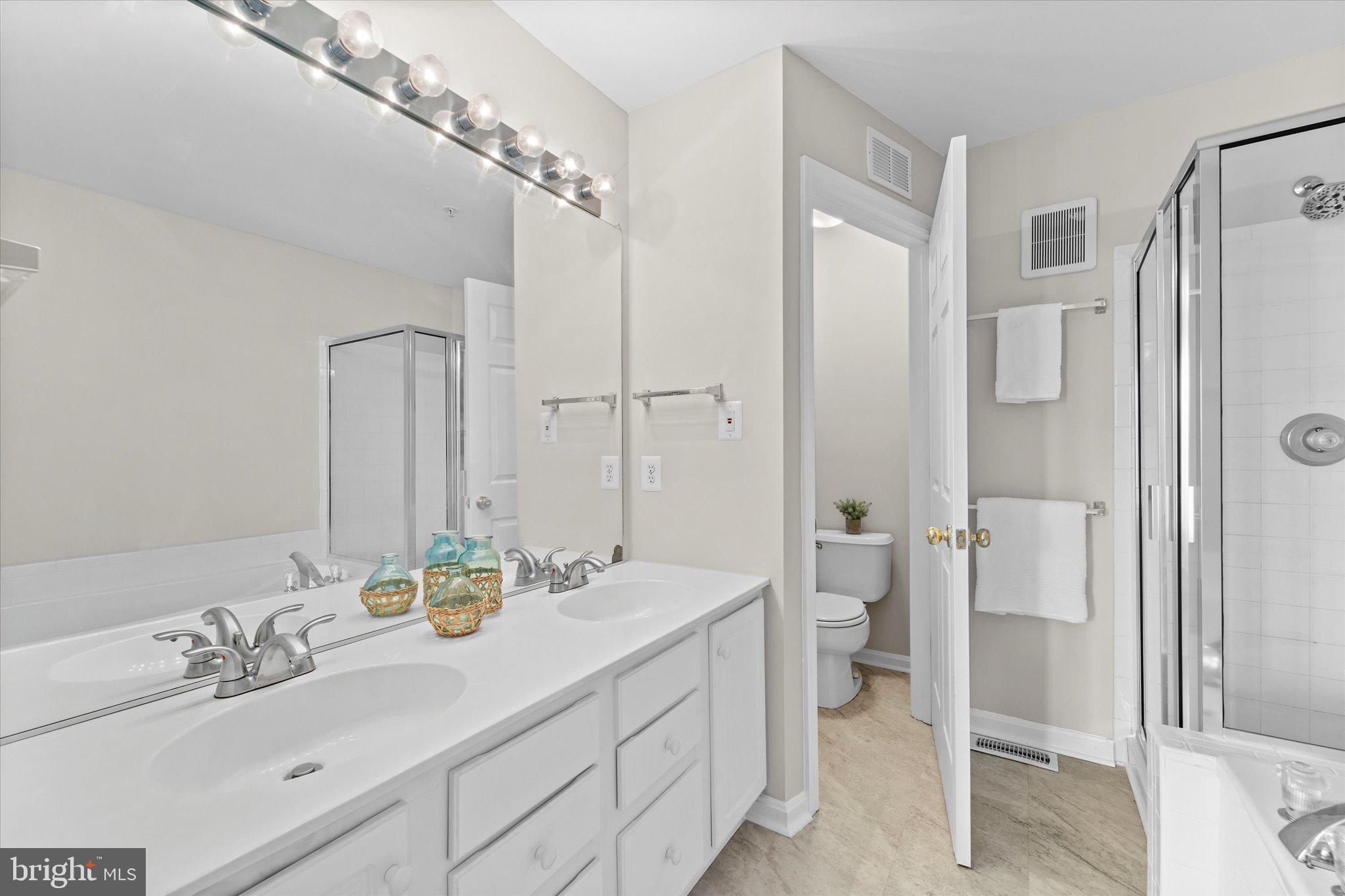 CONDO AT GUNSTON CORNER - Residential