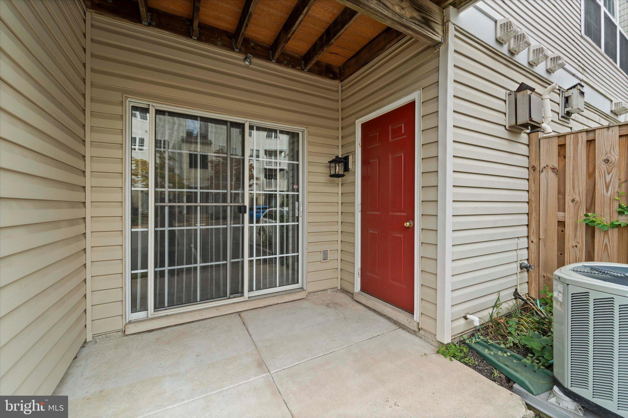 CONDO AT GUNSTON CORNER - Residential