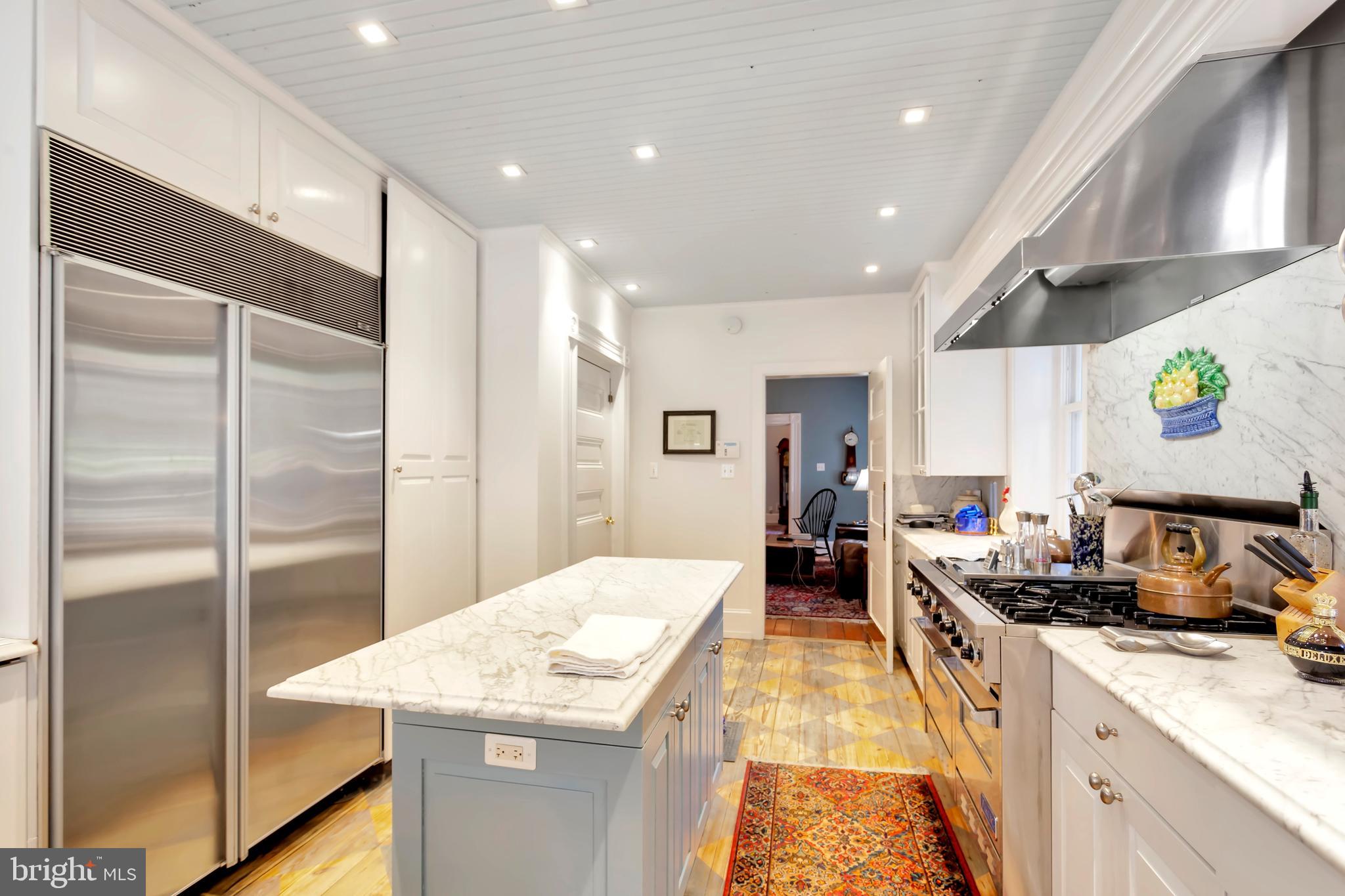 SOCIETY HILL - Residential