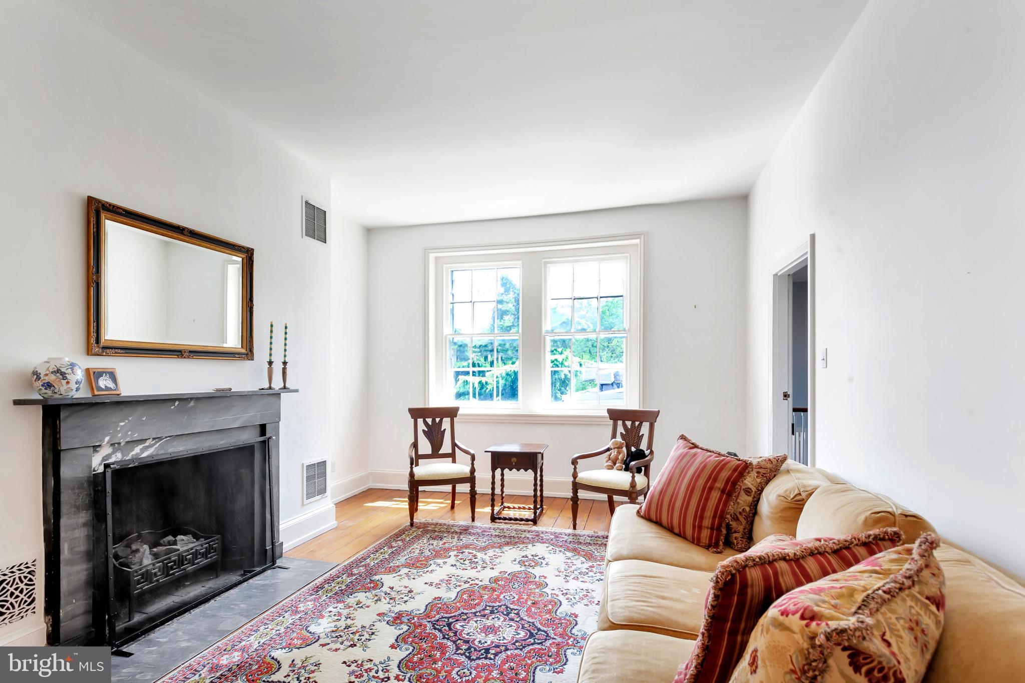 SOCIETY HILL - Residential