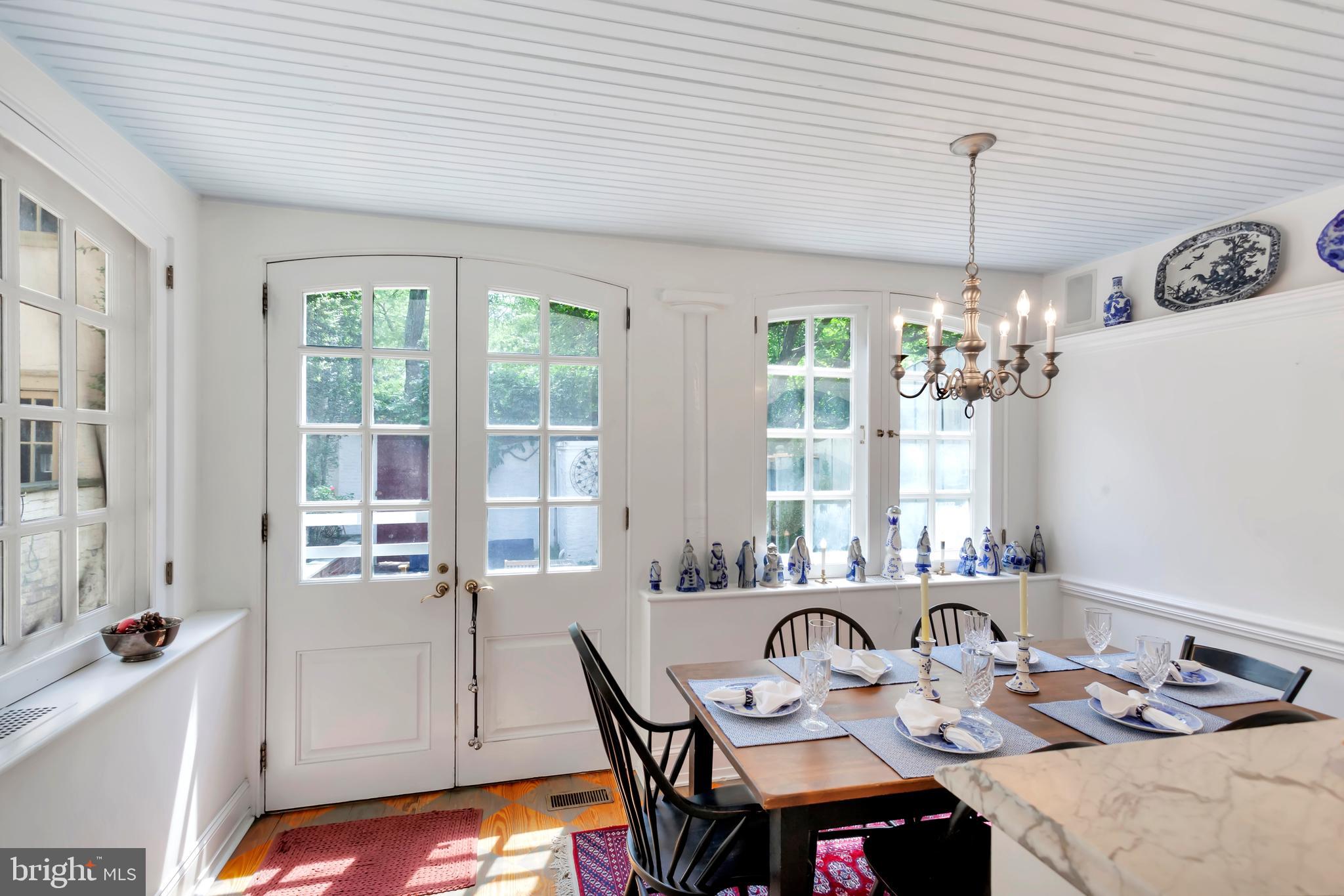 SOCIETY HILL - Residential