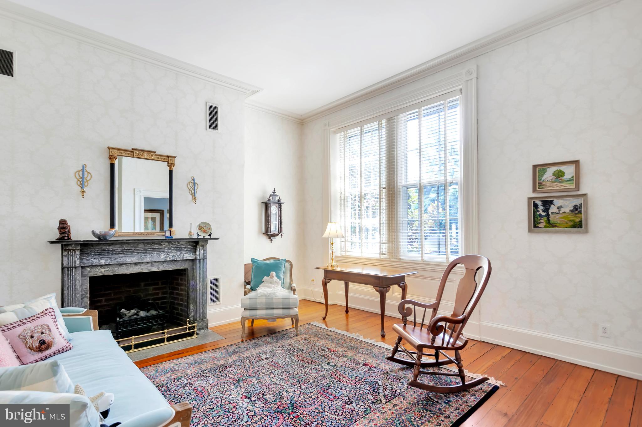 SOCIETY HILL - Residential