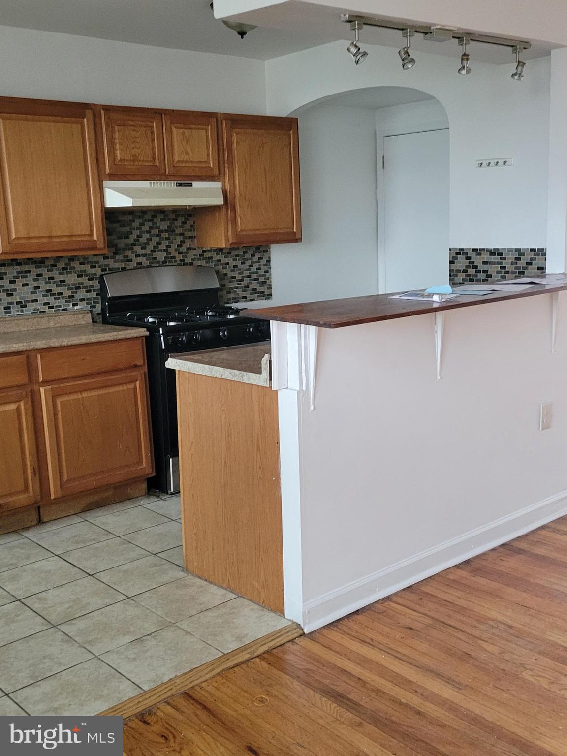 MAYFAIR - Residential Lease