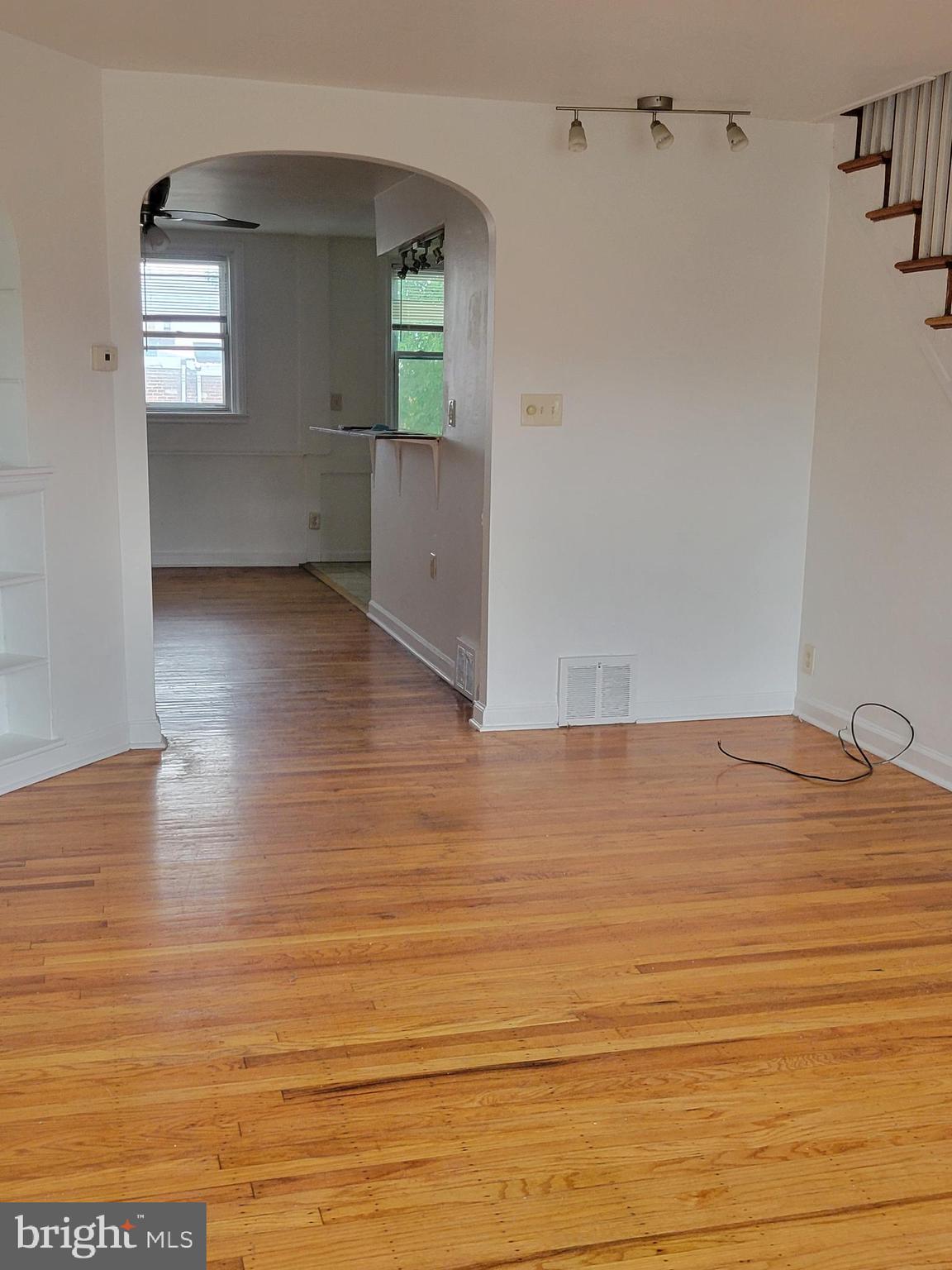 MAYFAIR - Residential Lease