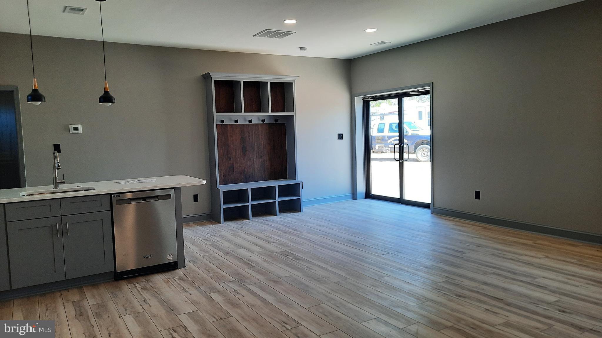 7459 JOHN MARSHALL HWY 2